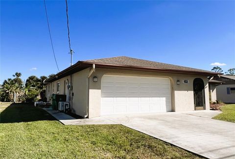 A home in PORT CHARLOTTE