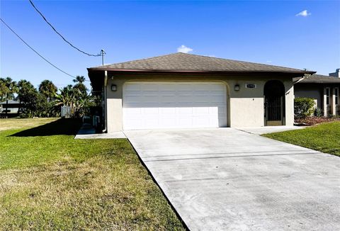 A home in PORT CHARLOTTE