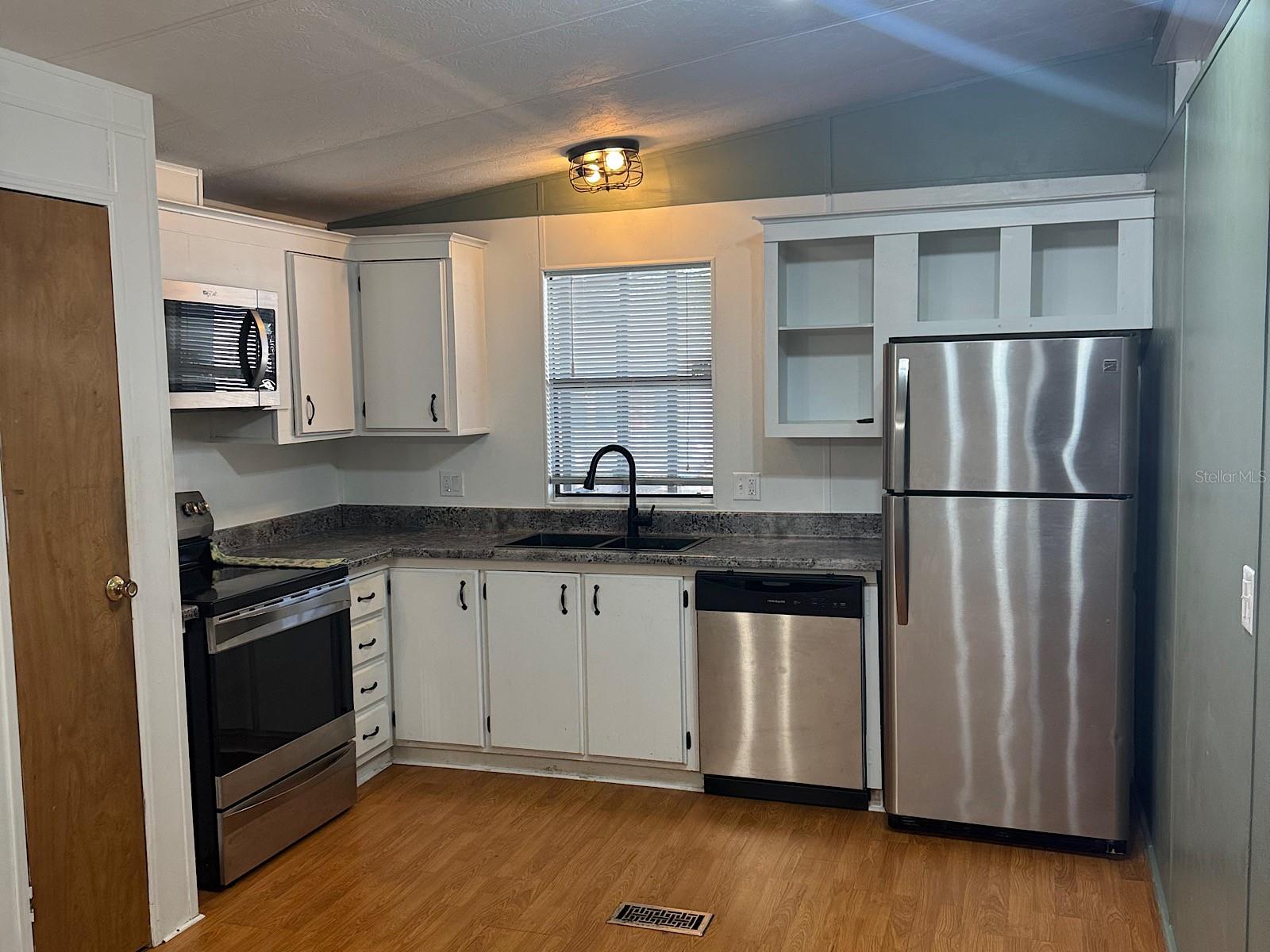 GULL-AIRE VILLAGE - Residential Lease