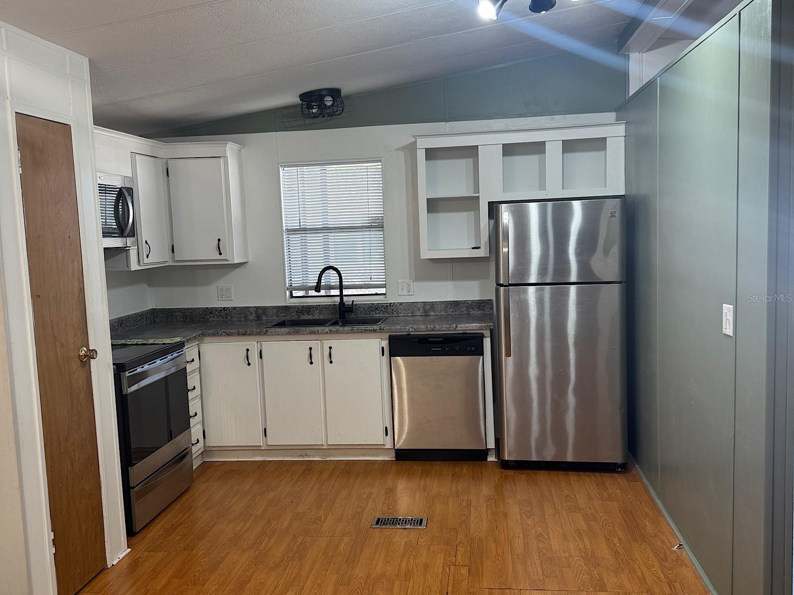 GULL-AIRE VILLAGE - Residential Lease