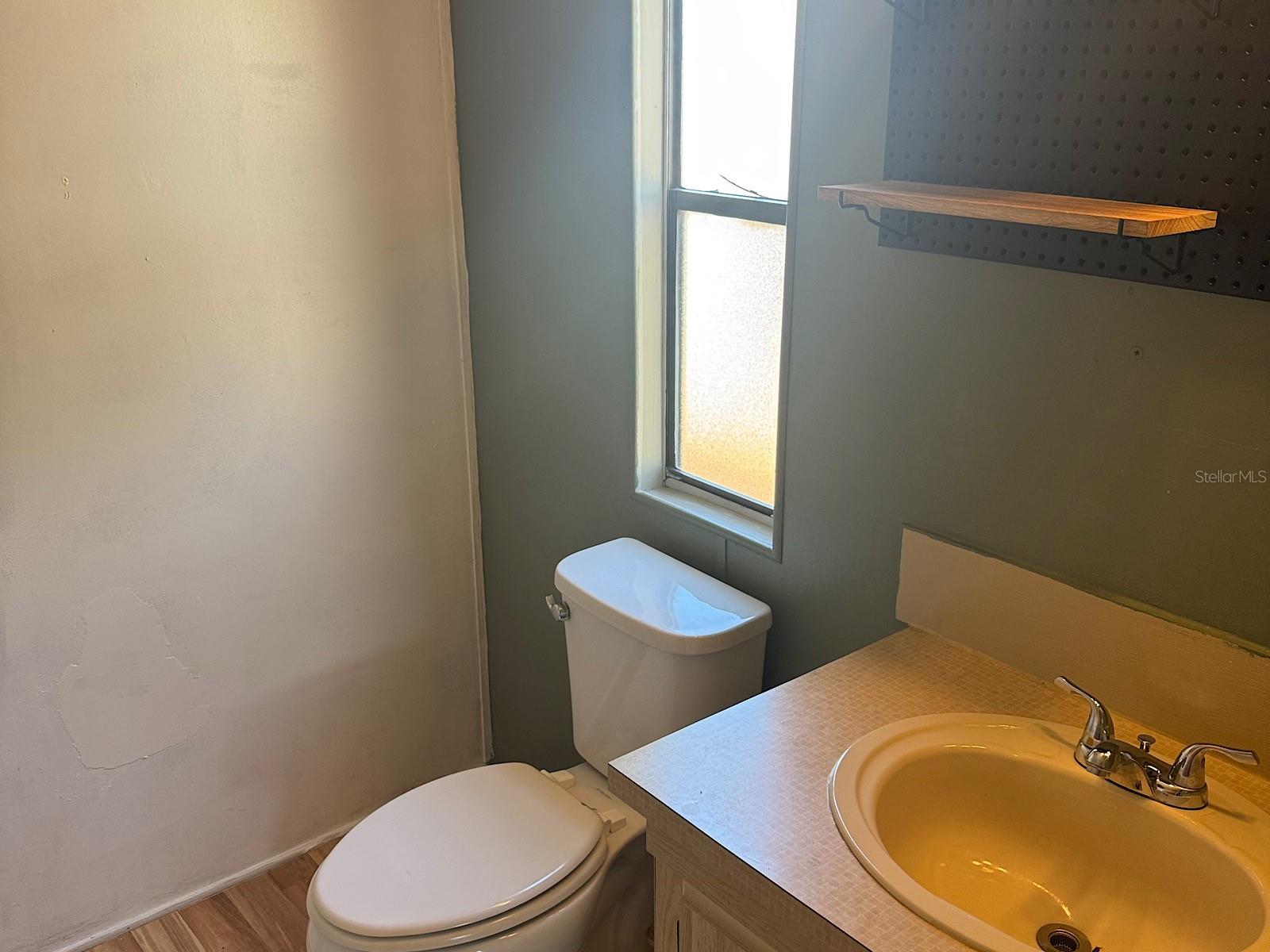 GULL-AIRE VILLAGE - Residential Lease