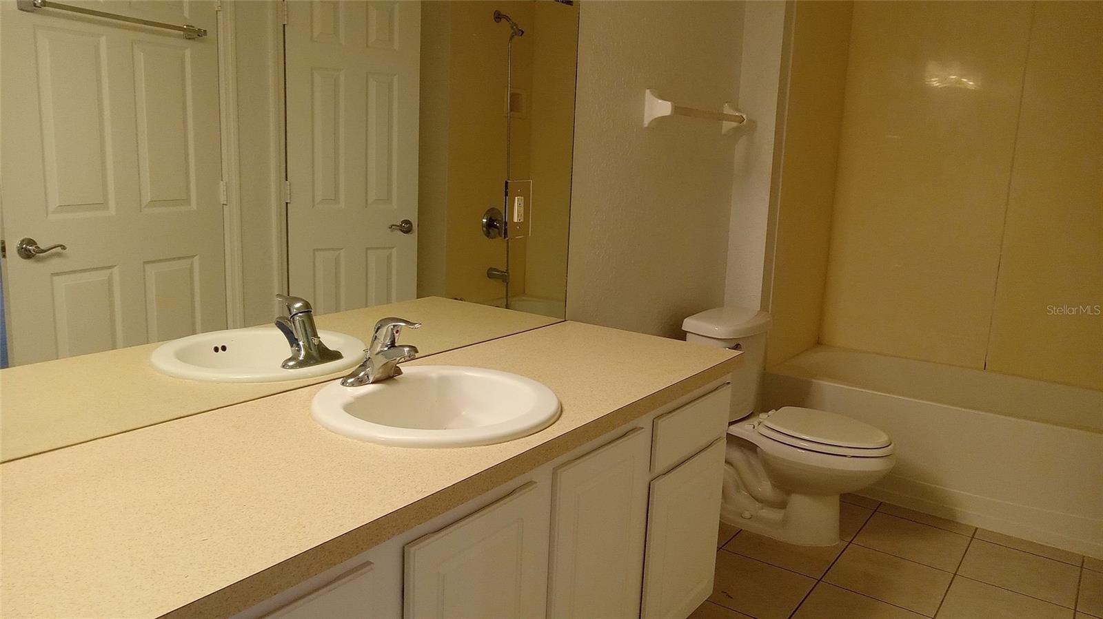 HORIZONS/VISTA LAKES PH 8 - Residential Lease