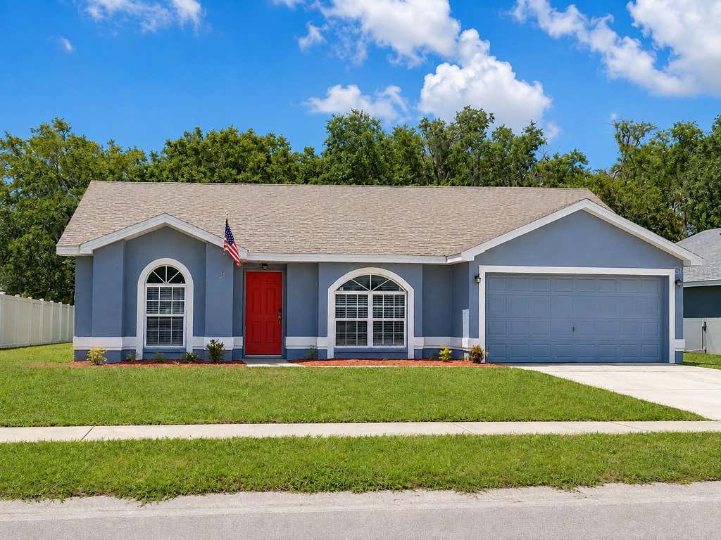 Photo of 9208 Winchester Estates Court, Lakeland, FL 33810 (MLS # S5156052)
