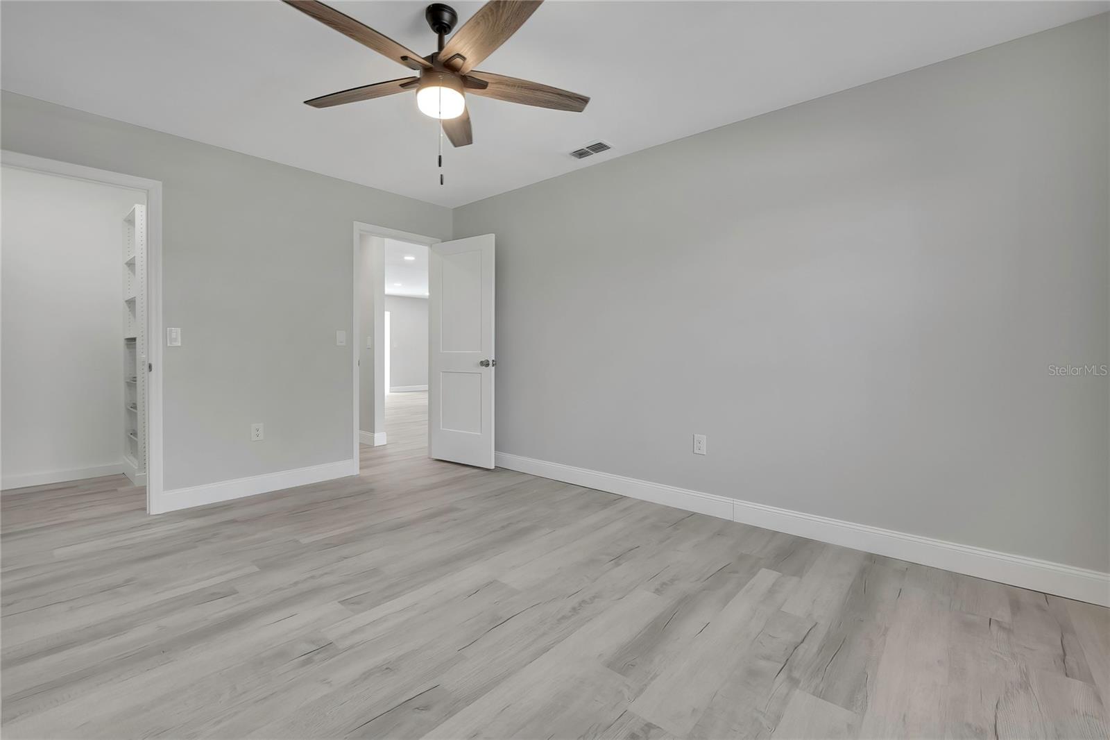 EMBASSY HILLS - Residential