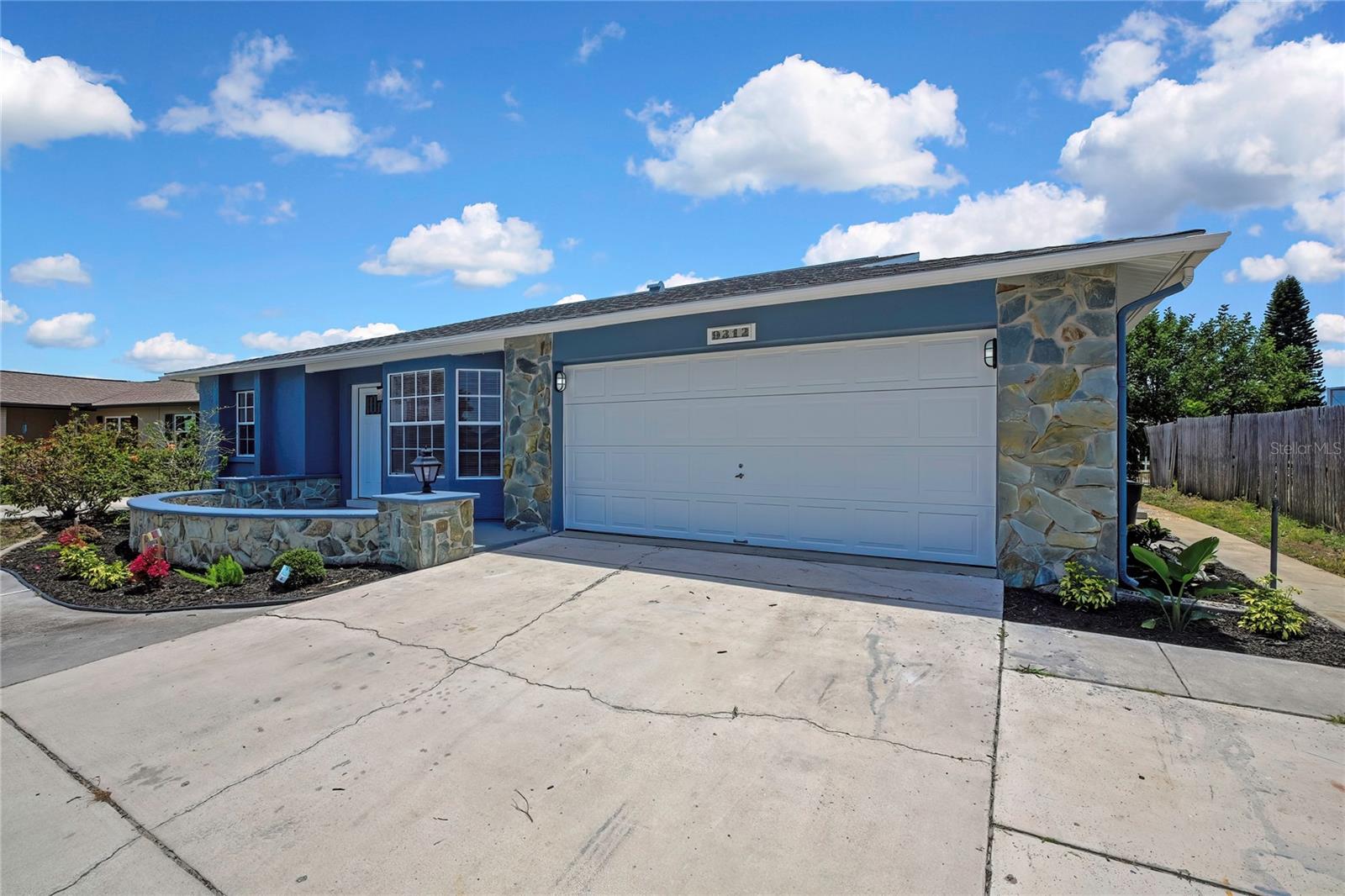 EMBASSY HILLS - Residential