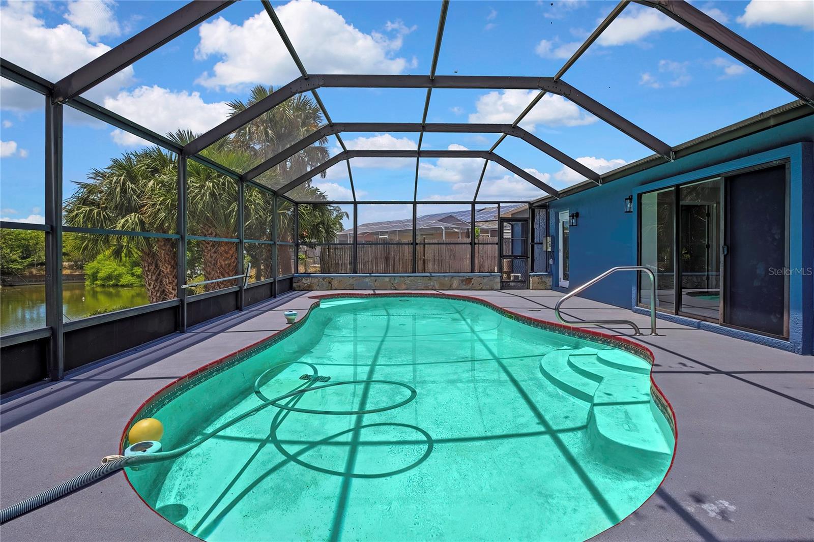 EMBASSY HILLS - Residential