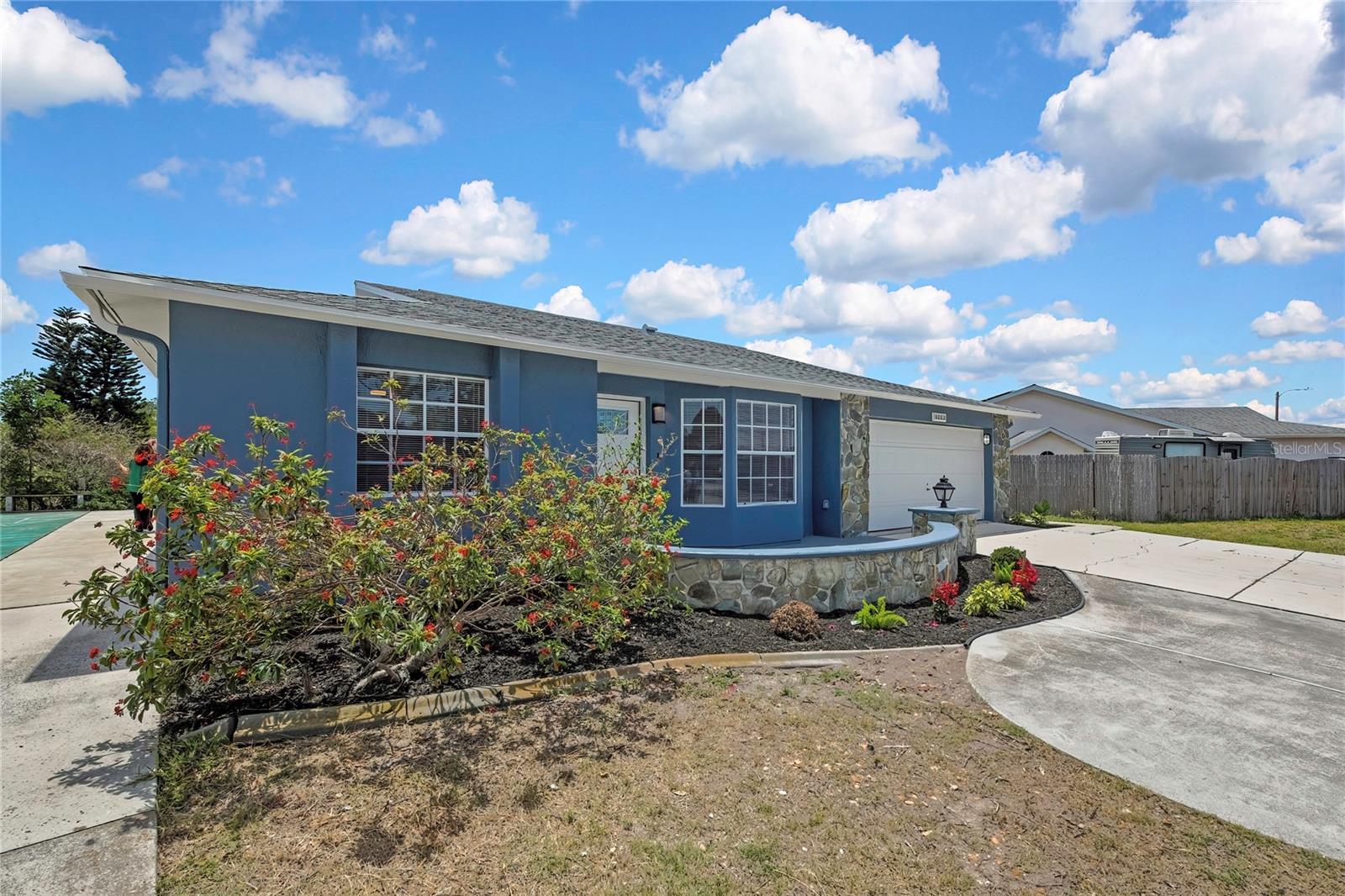 EMBASSY HILLS - Residential