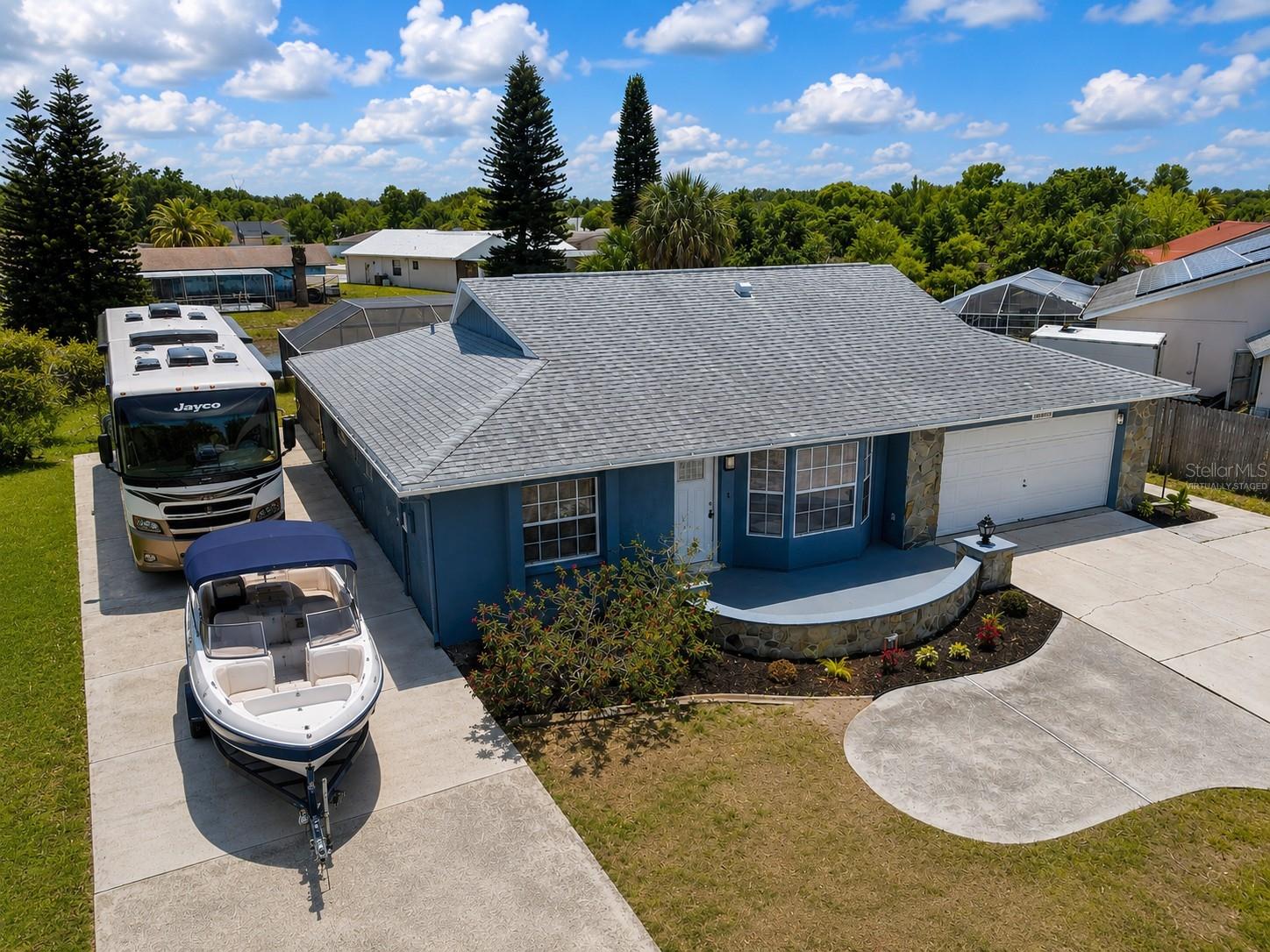 EMBASSY HILLS - Residential