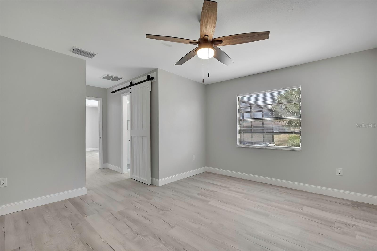 EMBASSY HILLS - Residential