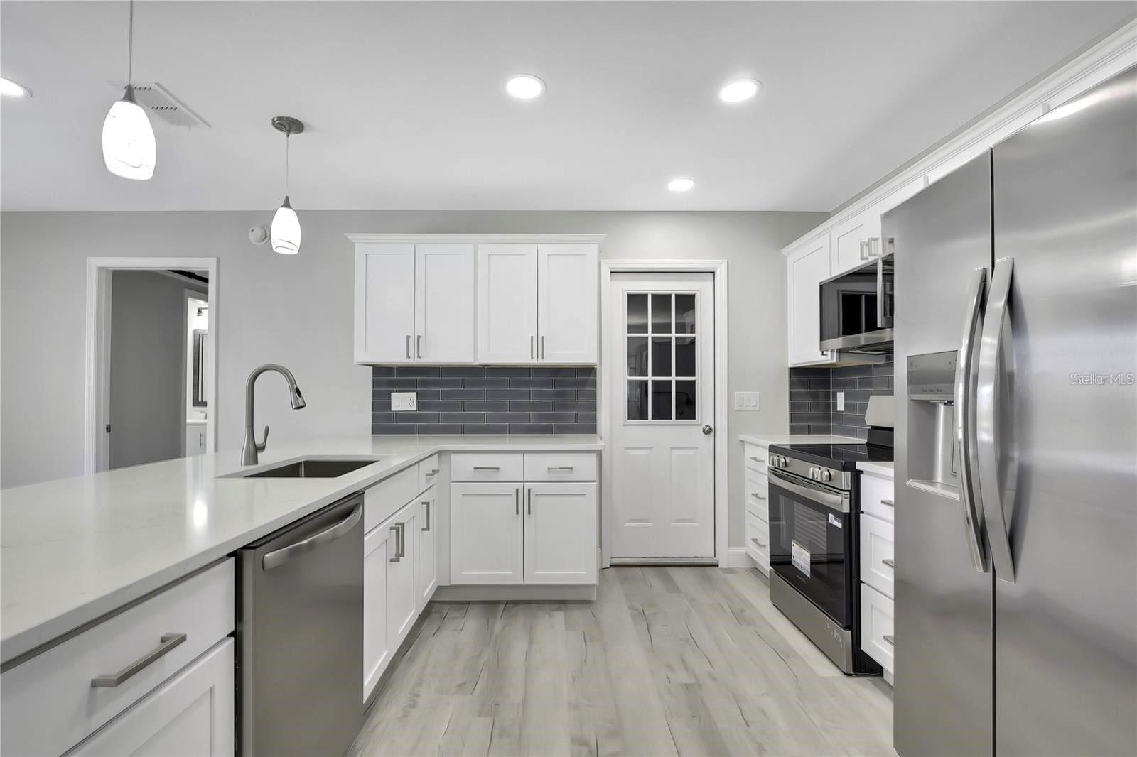 EMBASSY HILLS - Residential
