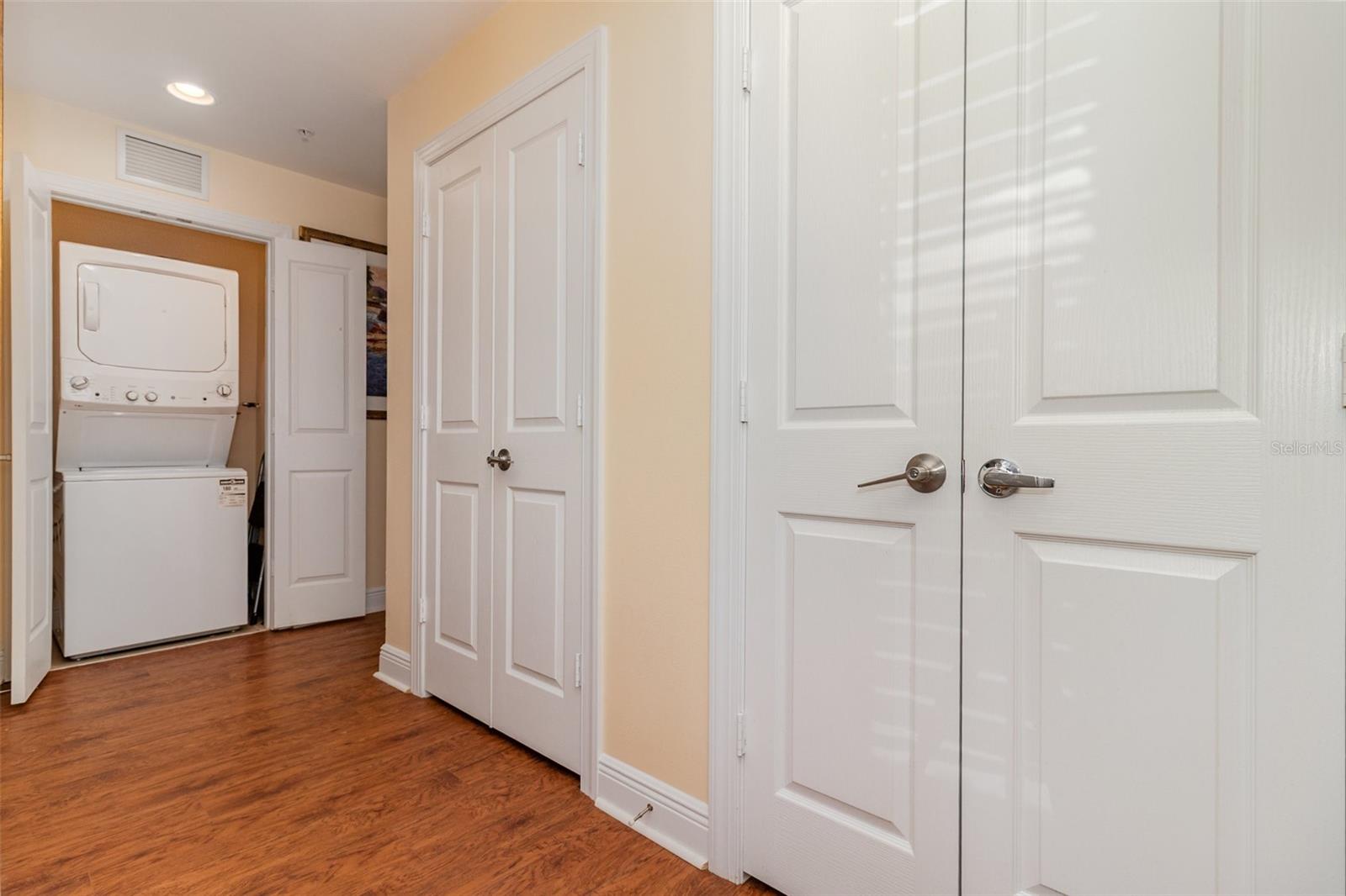 HERITAGE CROSSING - Residential