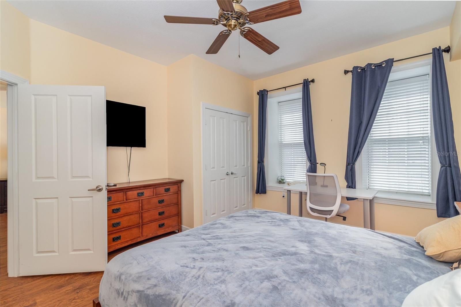 HERITAGE CROSSING - Residential