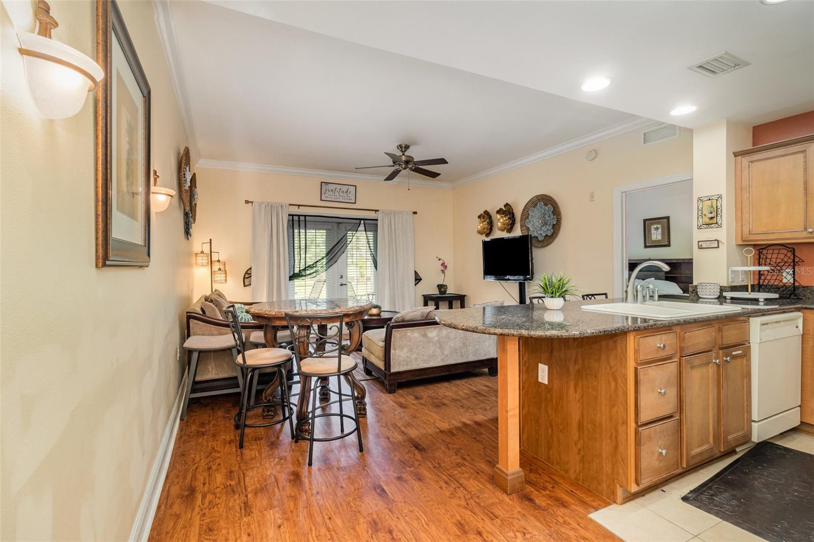 HERITAGE CROSSING - Residential