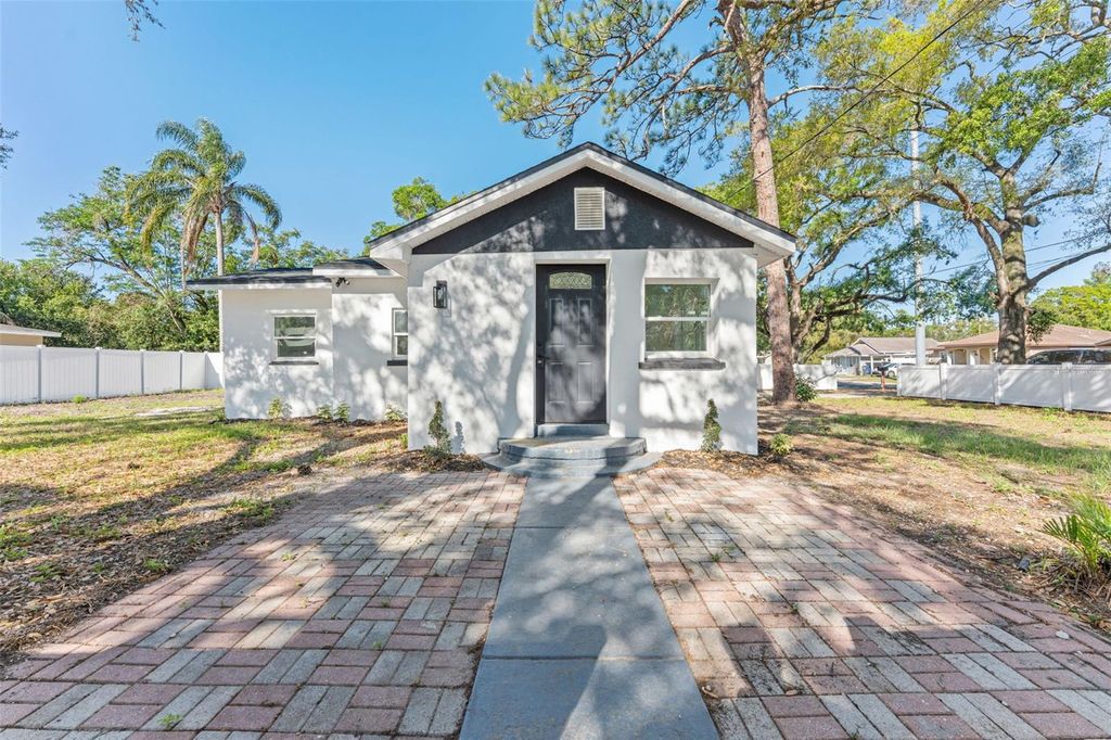 Photo of 10124 N Hyacinth Avenue, Tampa, FL 33612 (MLS # TB8489499)
