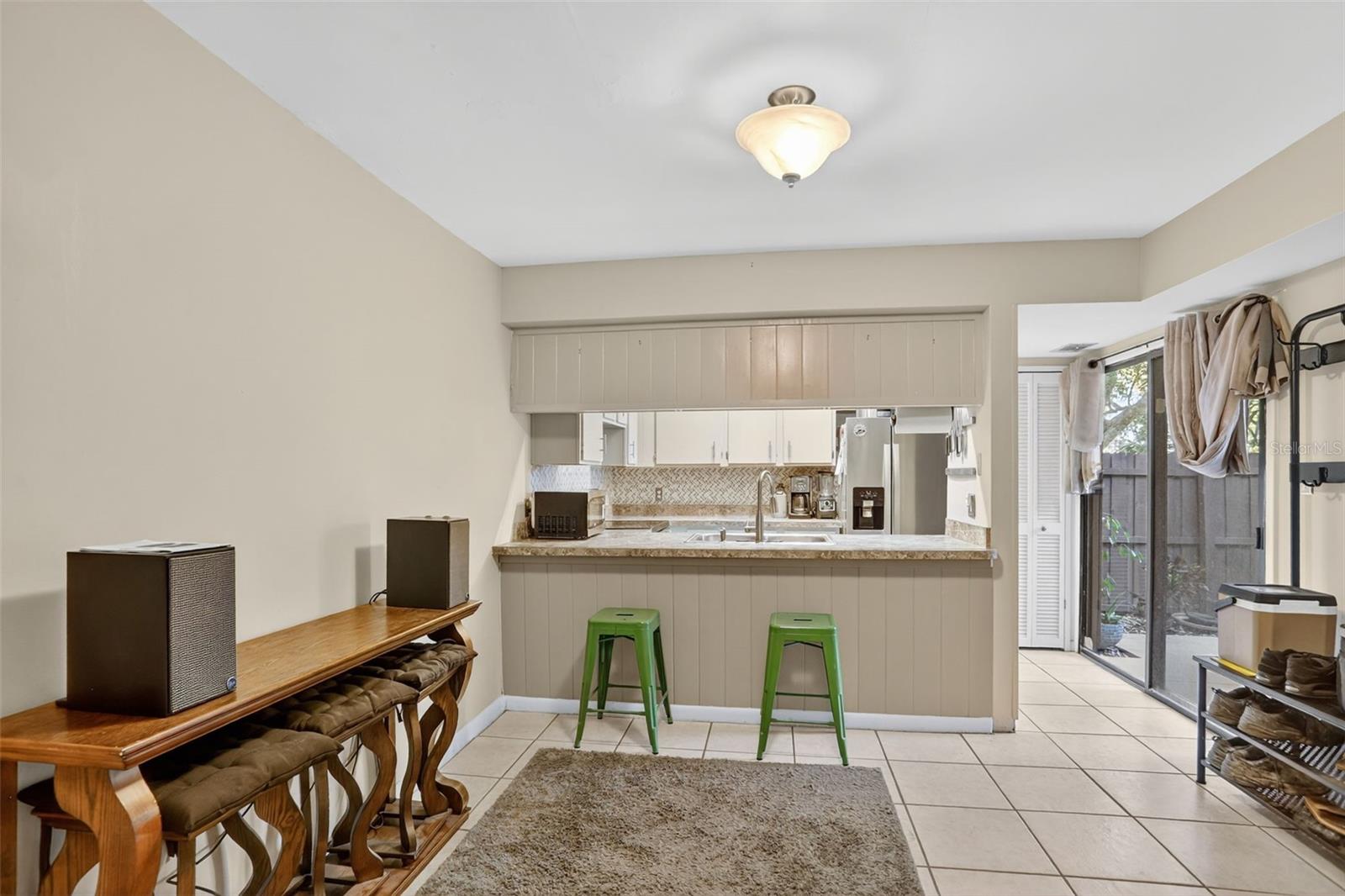 LAKE OLYMPIC TWNHS - Residential