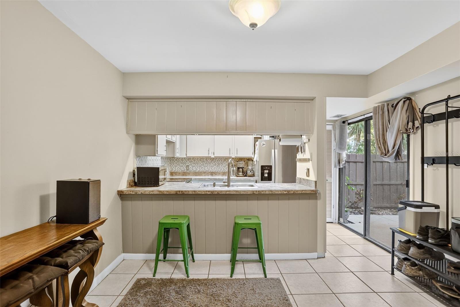 LAKE OLYMPIC TWNHS - Residential