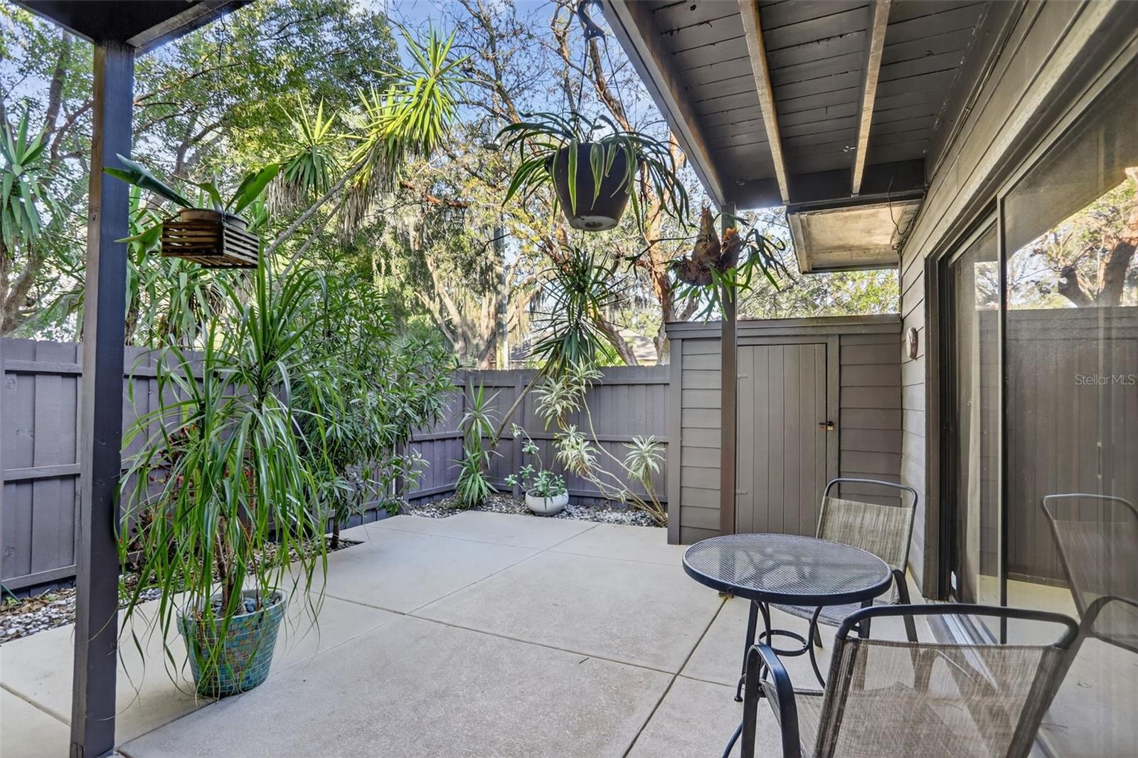 LAKE OLYMPIC TWNHS - Residential