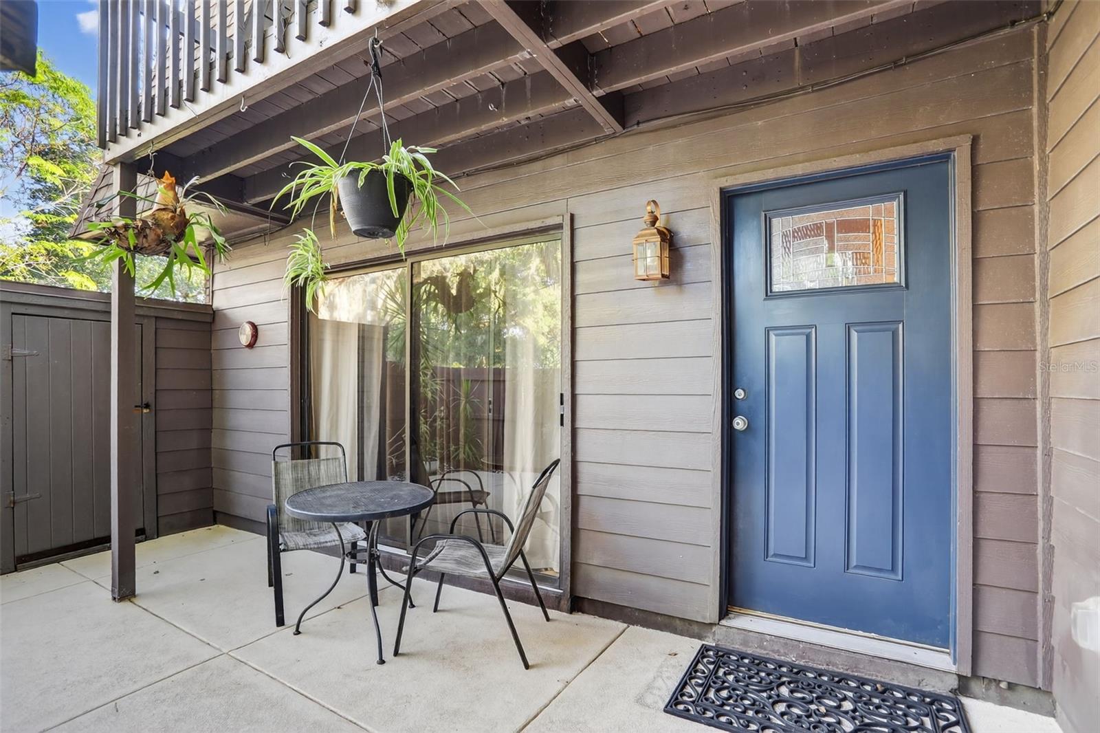 LAKE OLYMPIC TWNHS - Residential