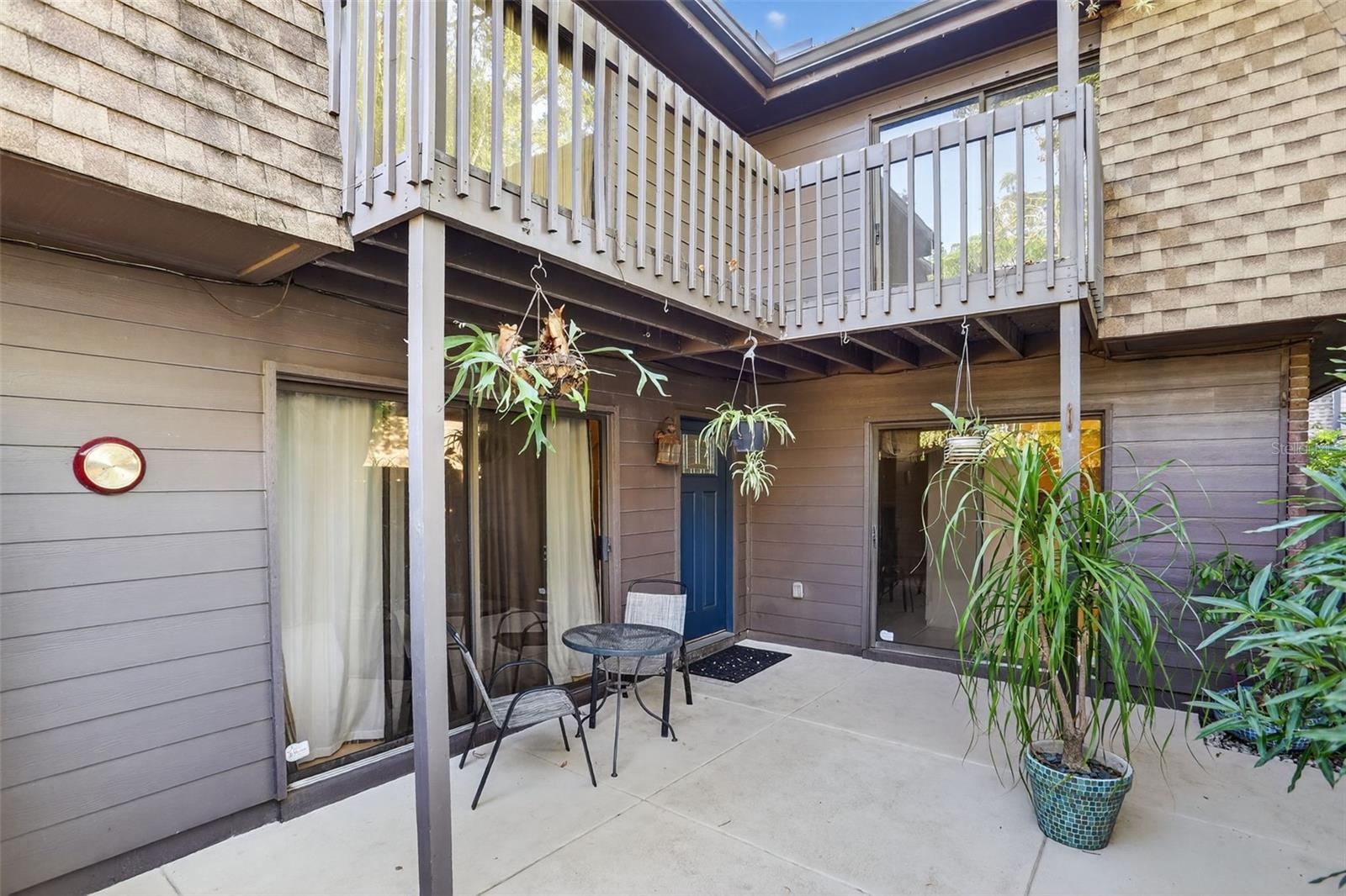 LAKE OLYMPIC TWNHS - Residential