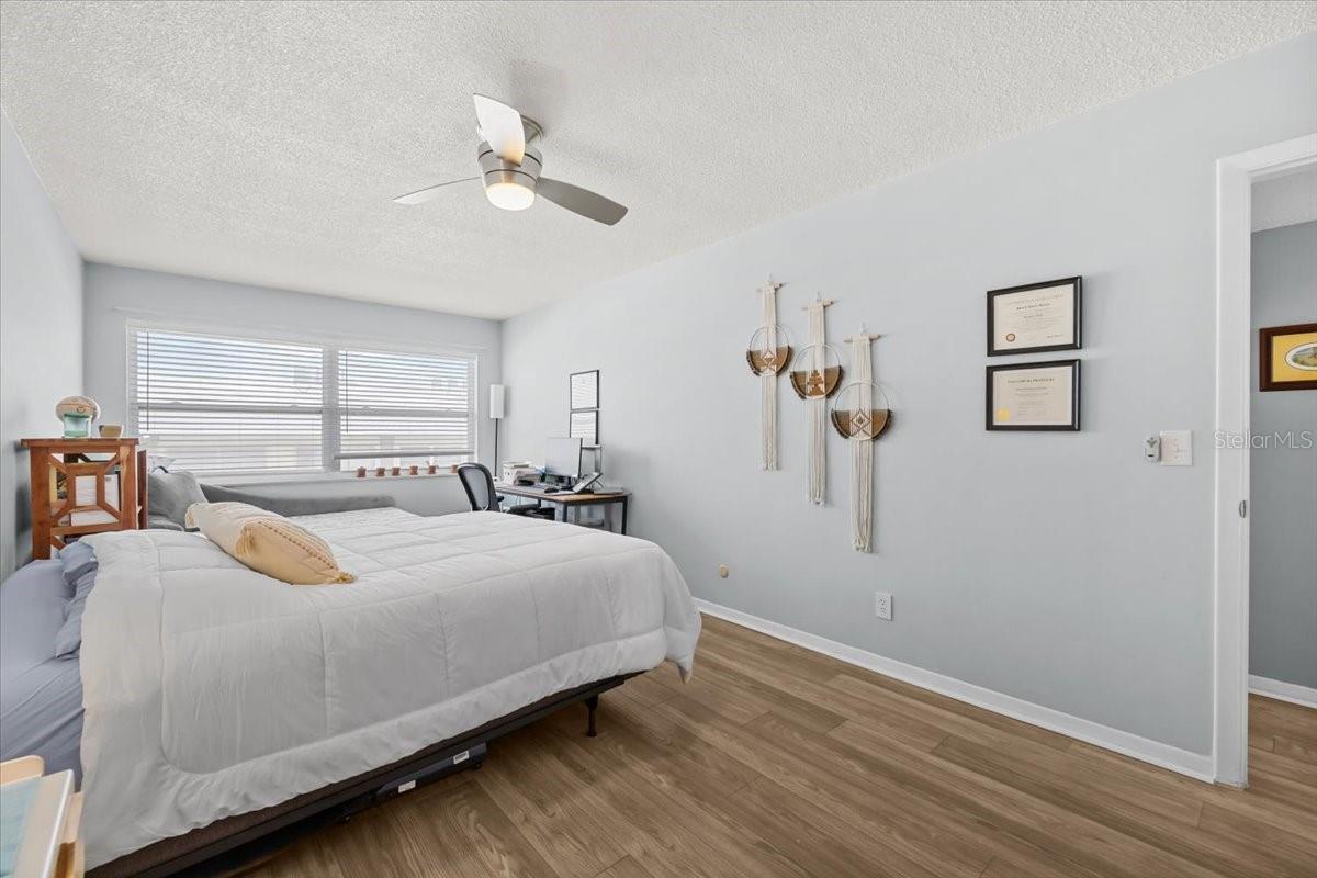 KALMIA CONDO - Residential