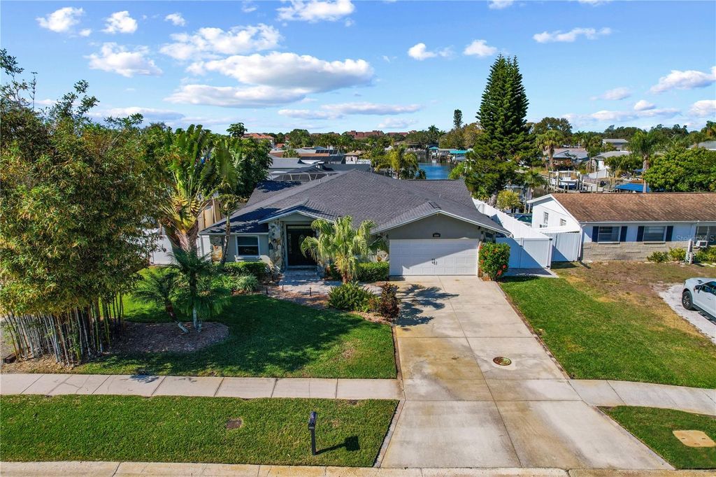 Photo of 5804 Tampa Shores Boulevard, Tampa, FL 33615 (MLS # TB8466964)