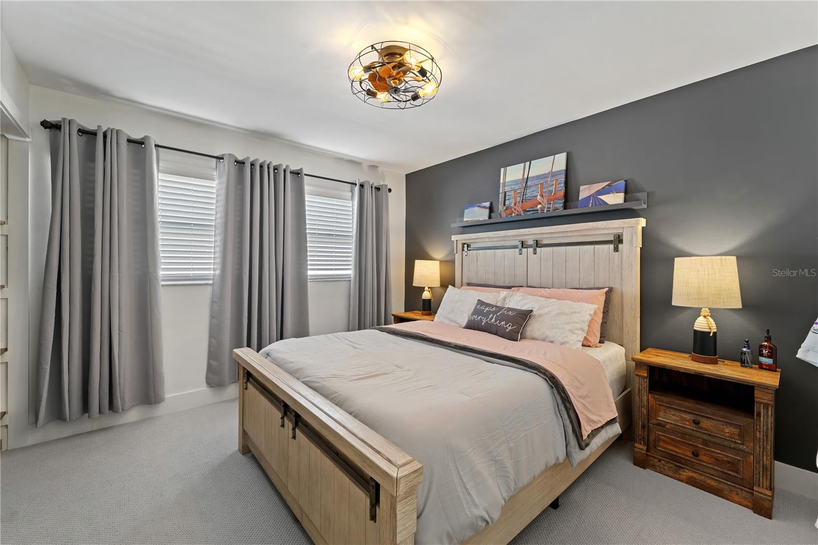 TAMPA SHORES UNIT 7 - Residential