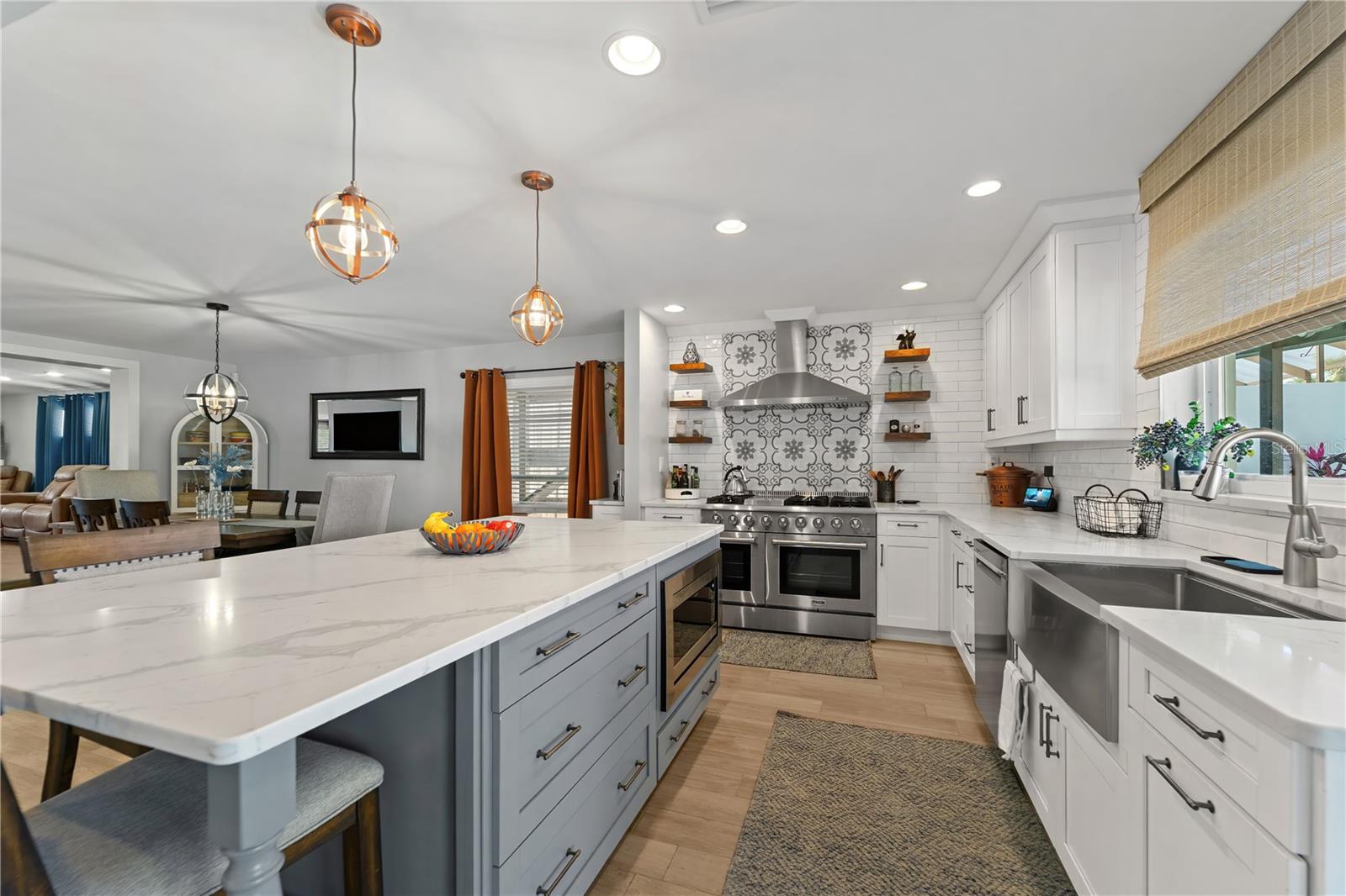 TAMPA SHORES UNIT 7 - Residential