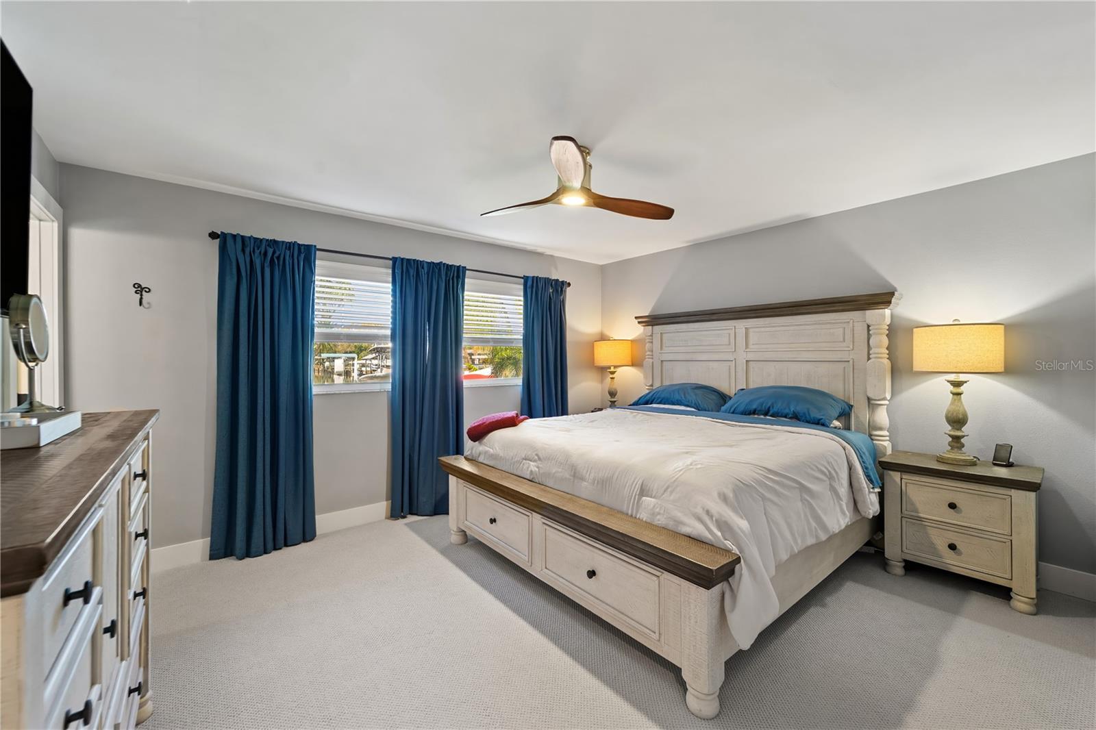 TAMPA SHORES UNIT 7 - Residential