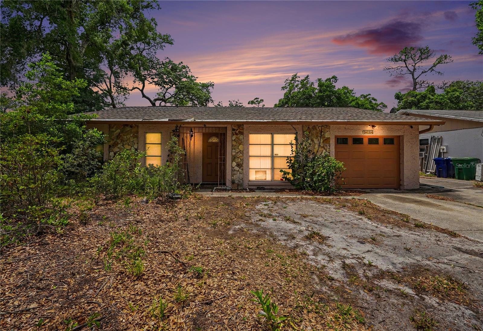 9624 HIDDEN OAKS CIRCLE