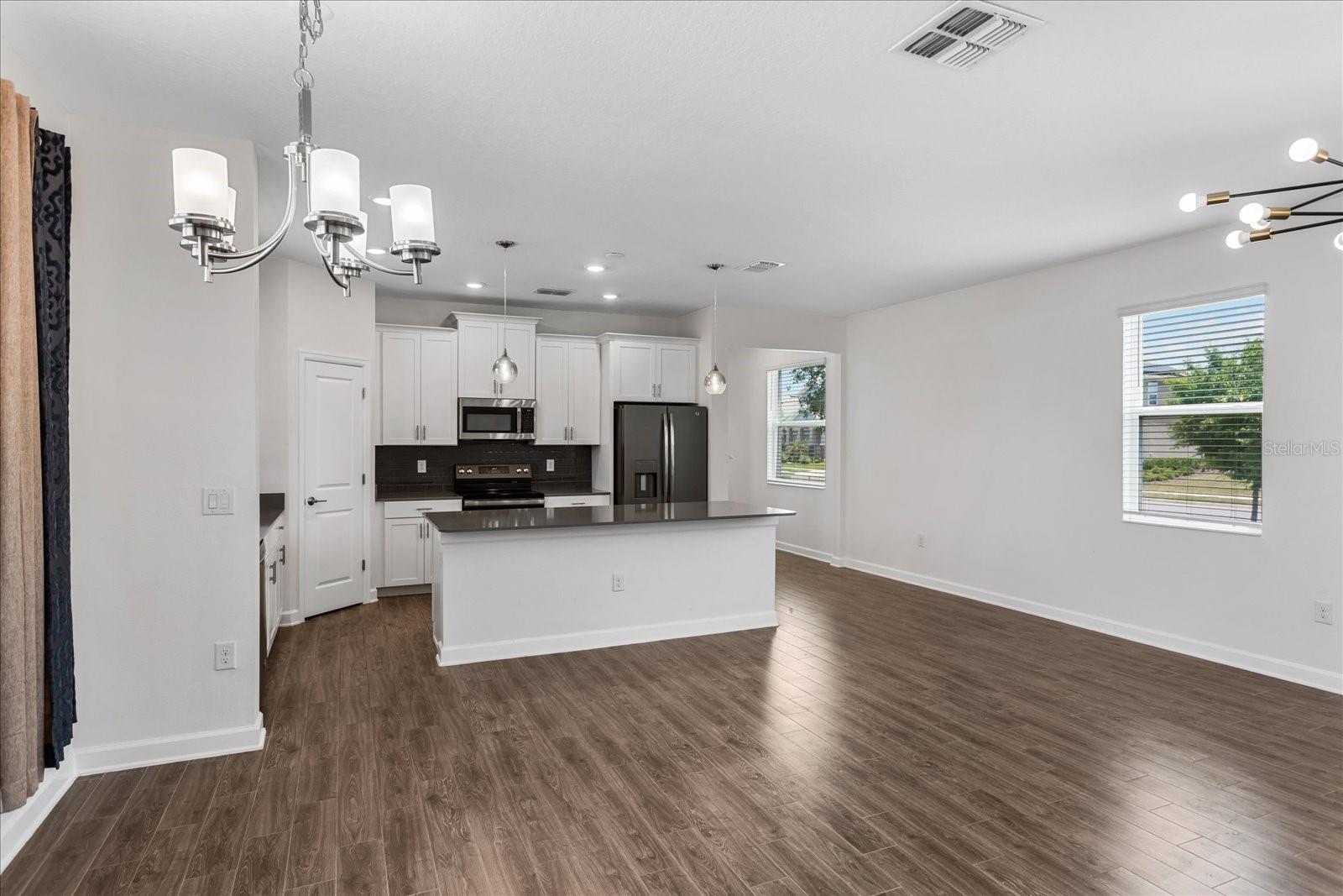 STOREY PK-PH 5 - Residential