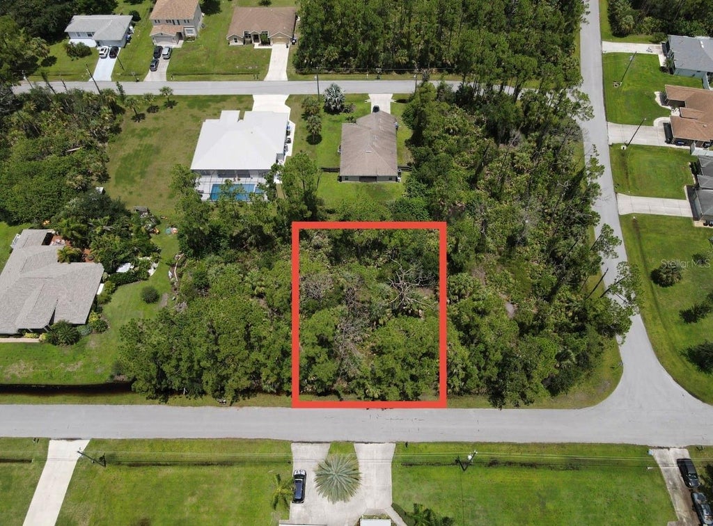 Photo of 17 Donatello Avenue, North Port, FL 34286 (MLS # A4685345)