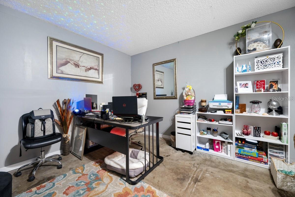 CARROLLWOOD CREEK - Residential
