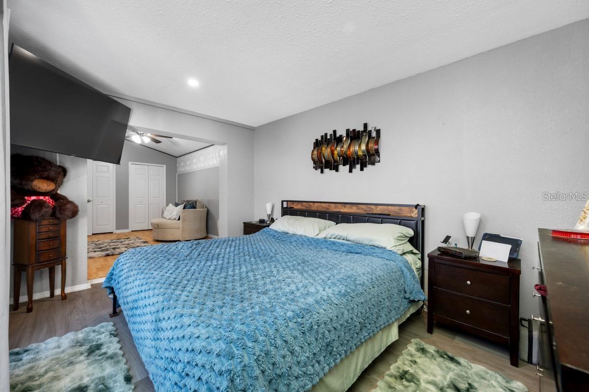 CARROLLWOOD CREEK - Residential