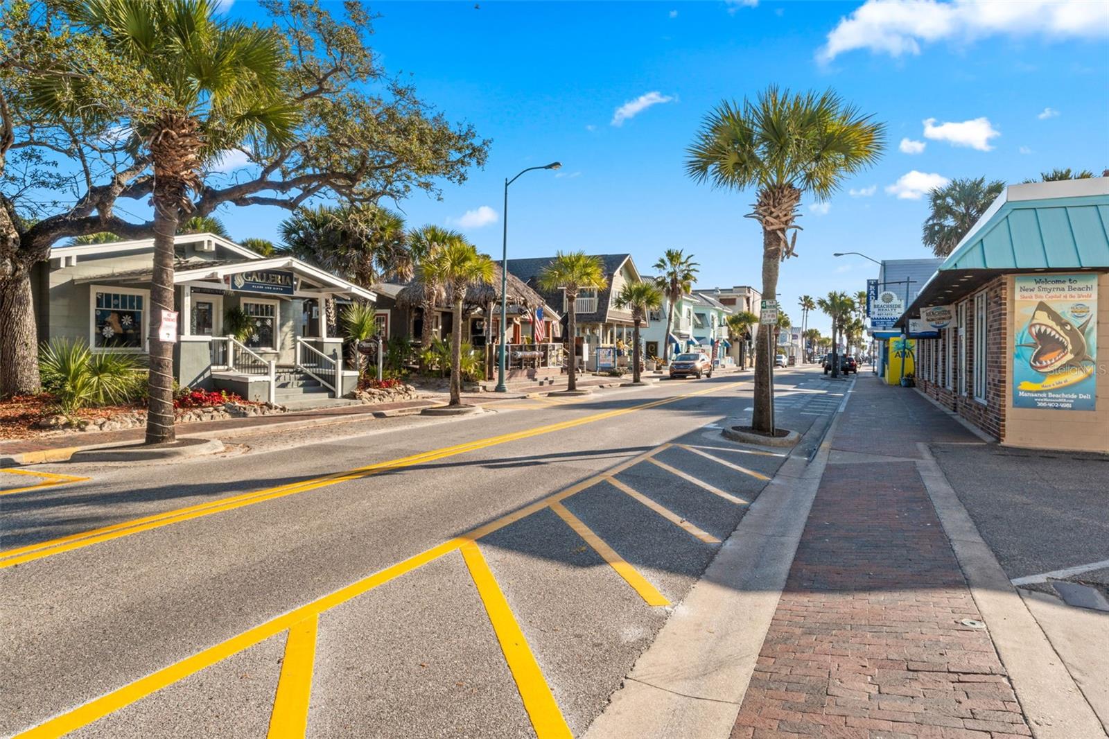 OAKS CONDO - Residential