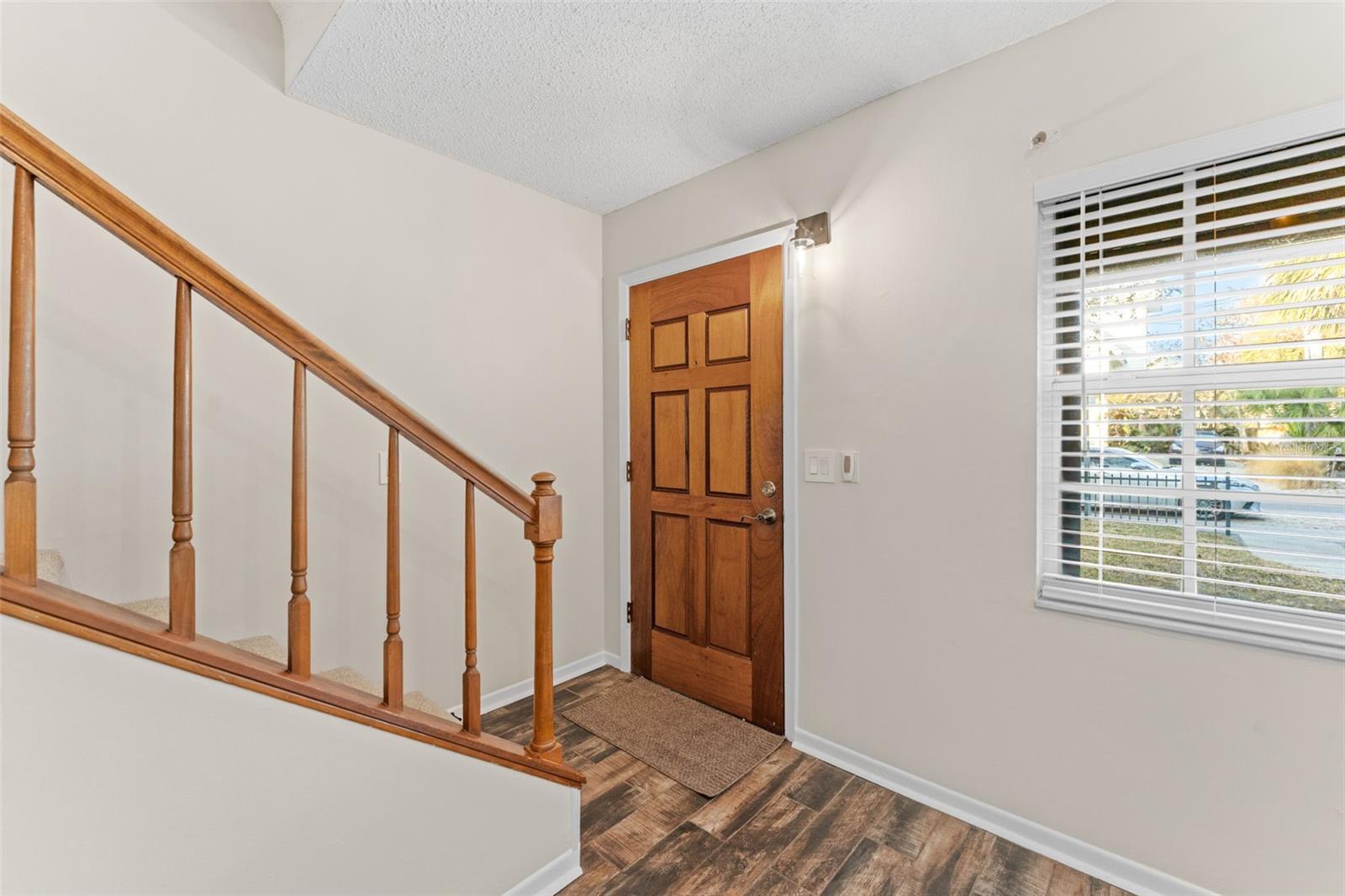 OAKS CONDO - Residential