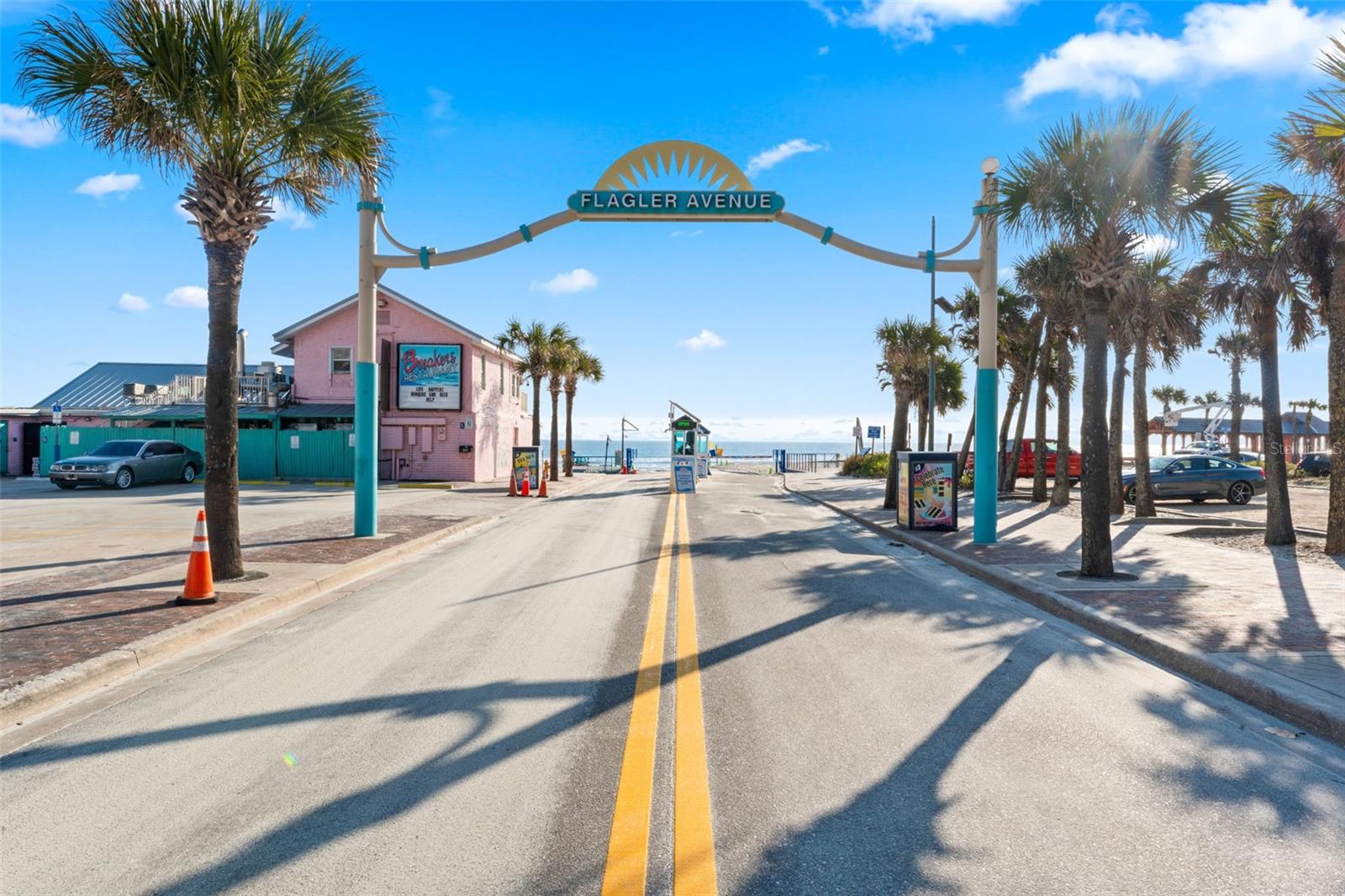 OAKS CONDO - Residential