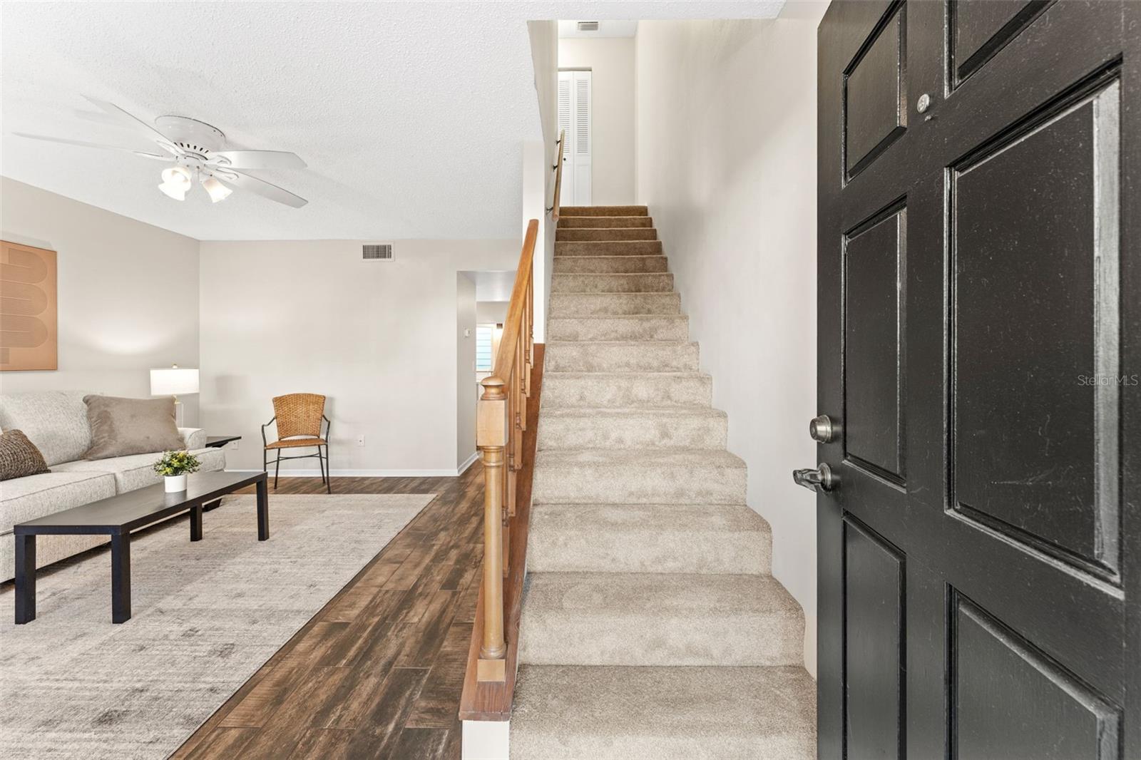 OAKS CONDO - Residential