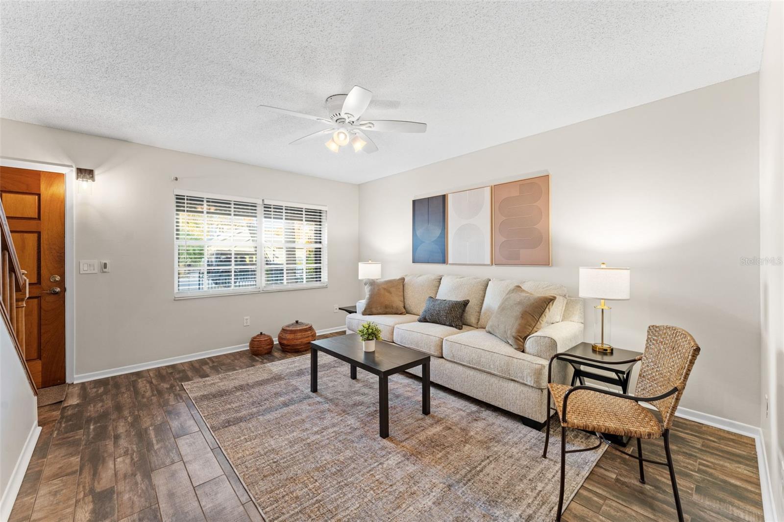 OAKS CONDO - Residential