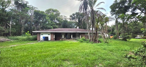 Photo of 17850 Simmons Road, Lutz, FL 33548 (MLS # J1002841)