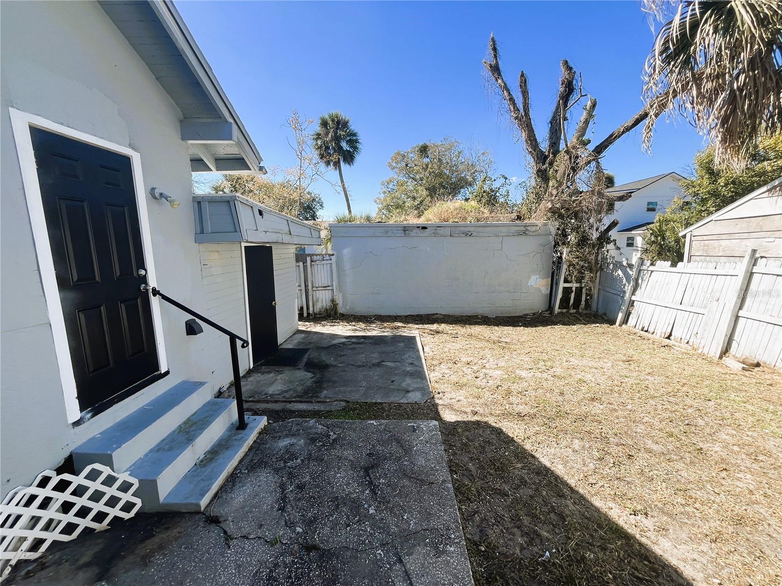 ROWLADER ADD 02 COLEMANS DAYTONA - Residential