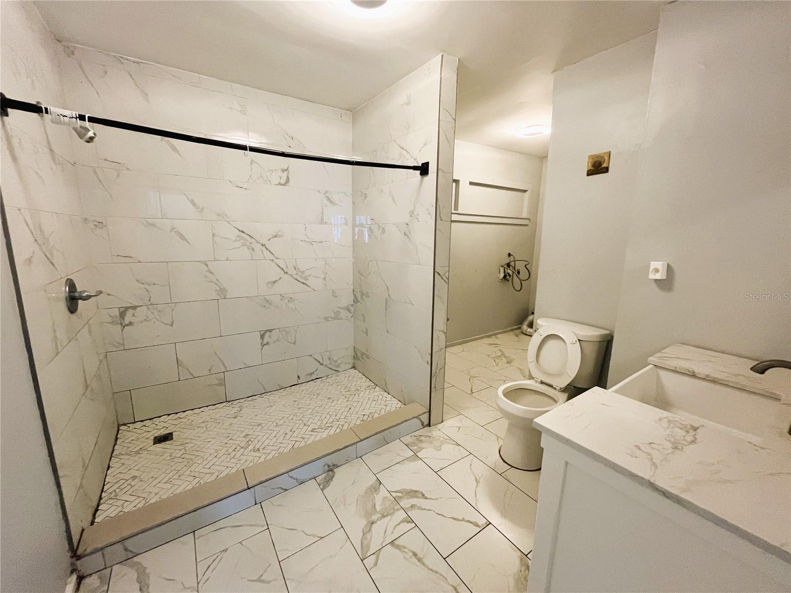 ROWLADER ADD 02 COLEMANS DAYTONA - Residential