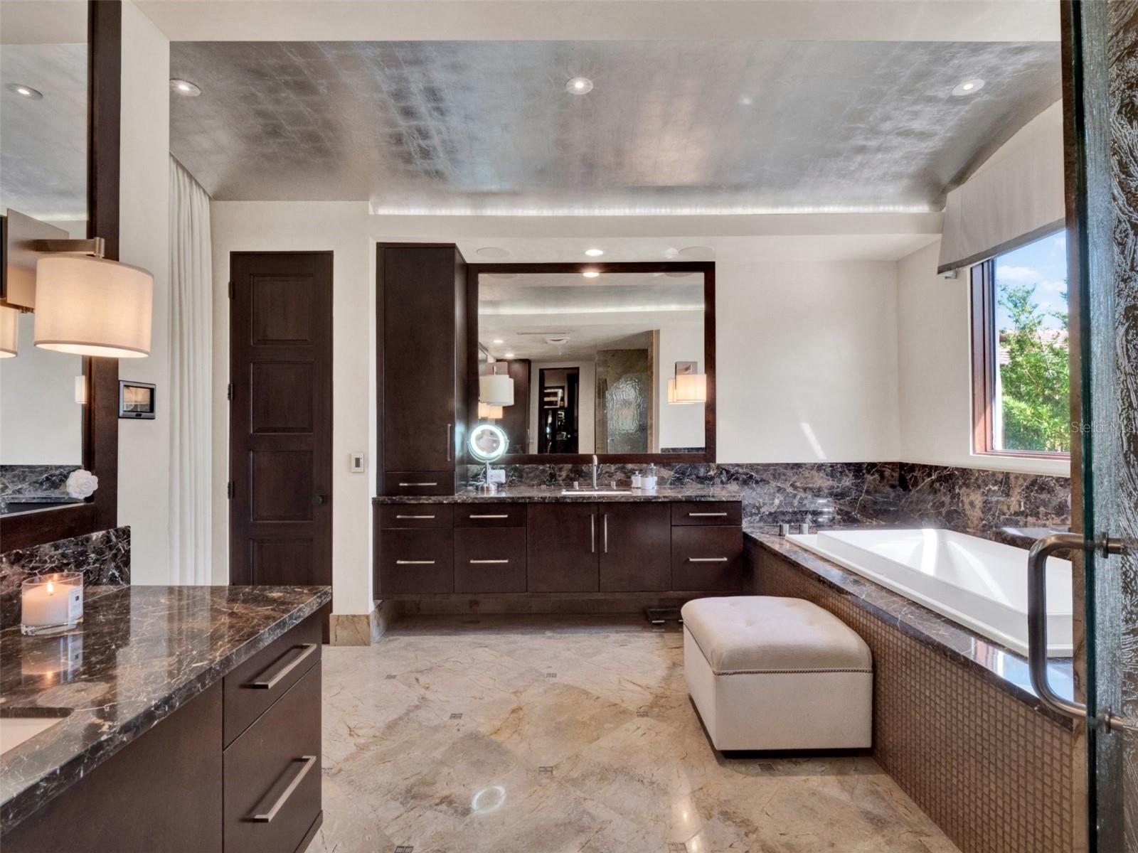 KEENES POINTE - Residential