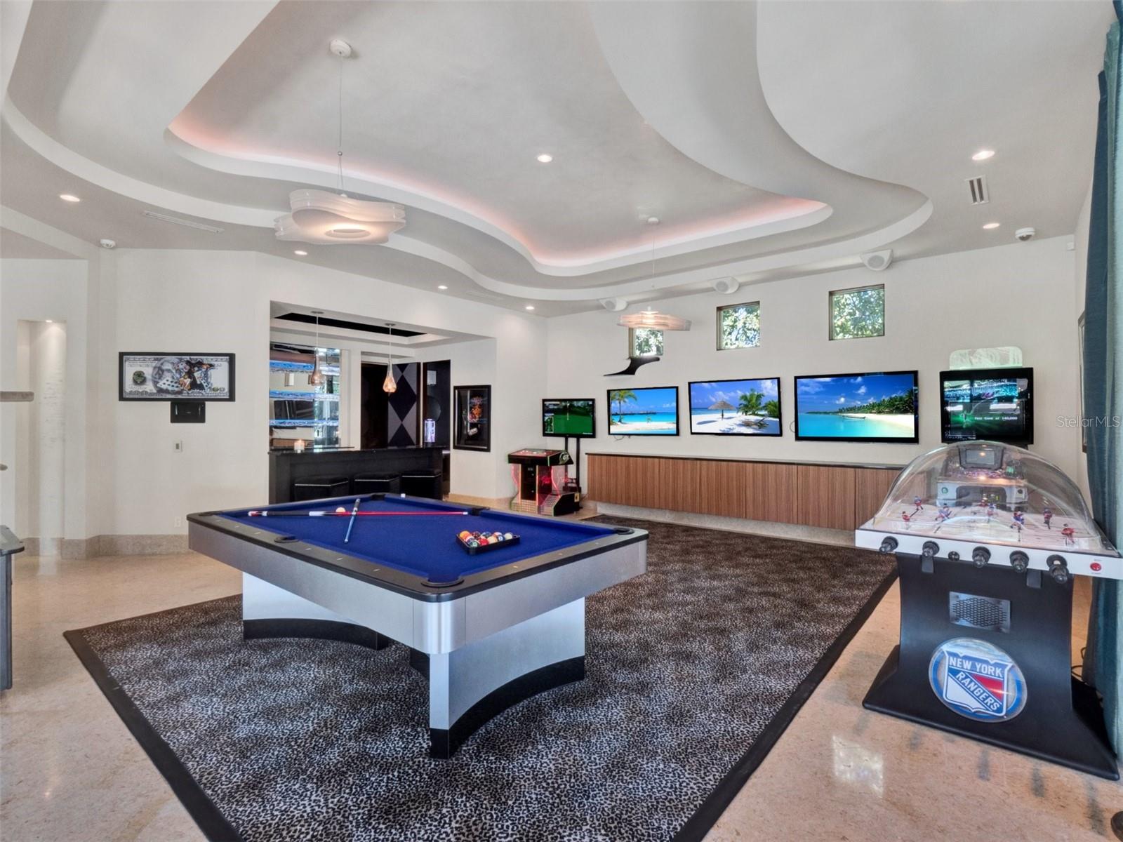 KEENES POINTE - Residential