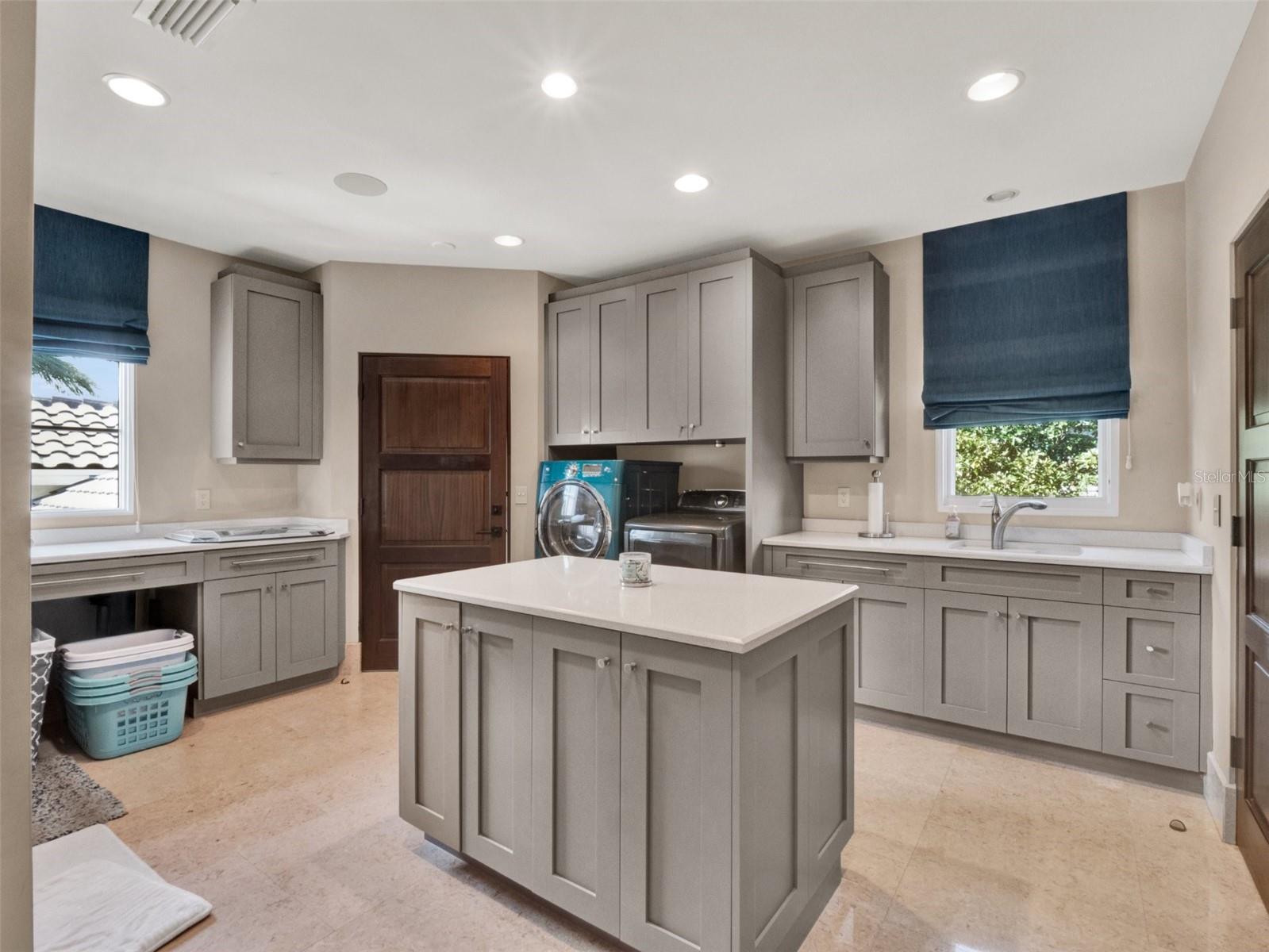 KEENES POINTE - Residential