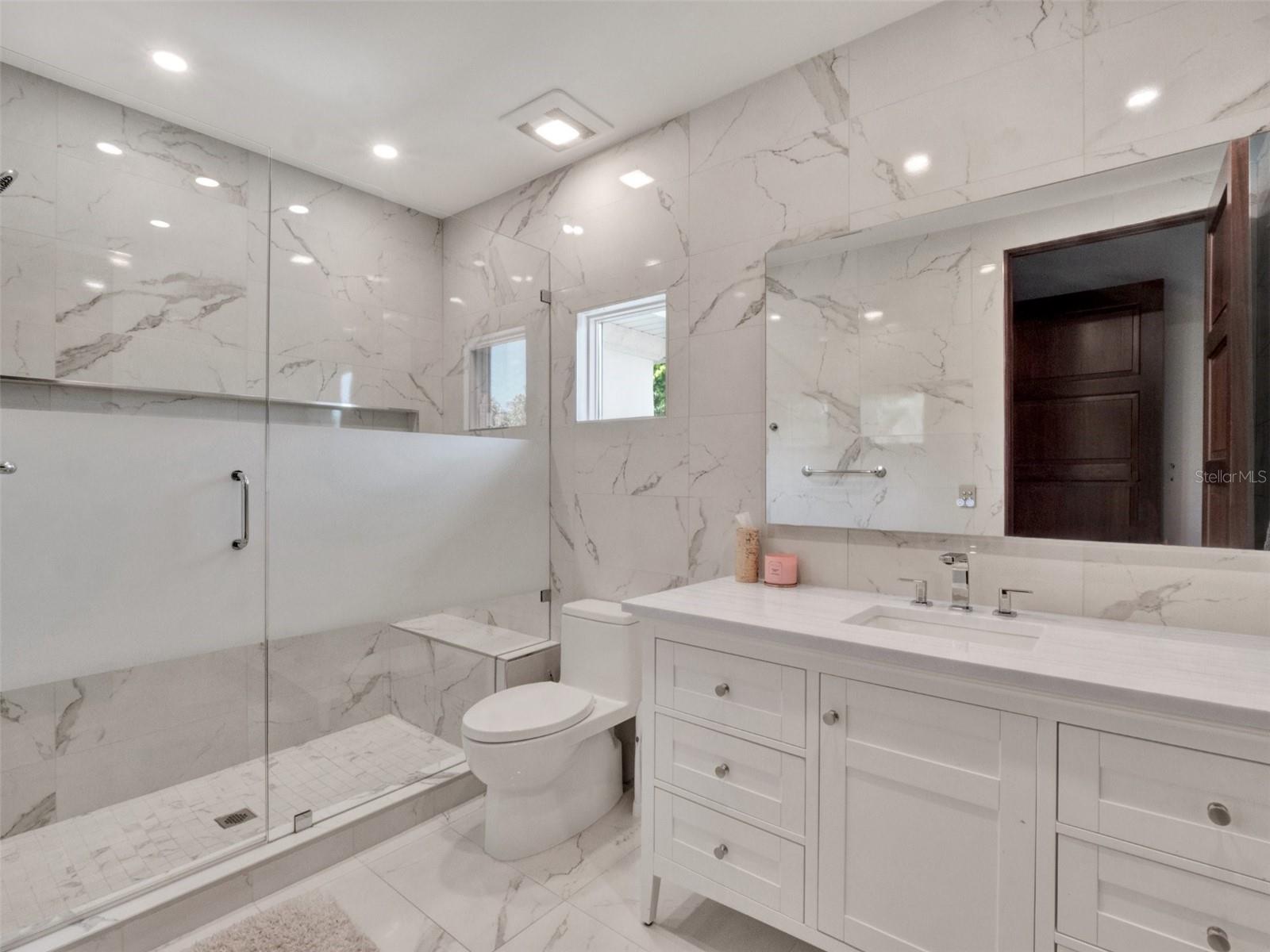 KEENES POINTE - Residential