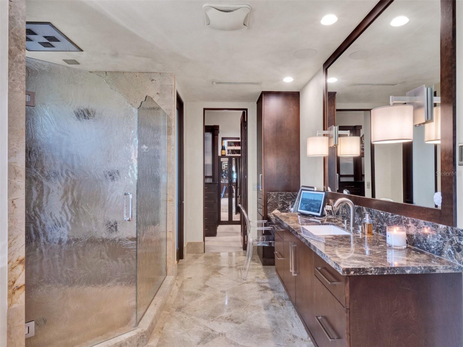 KEENES POINTE - Residential