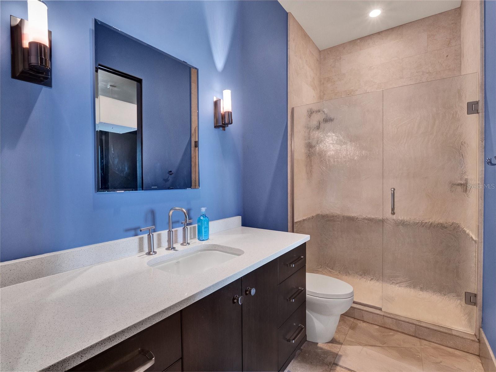 KEENES POINTE - Residential