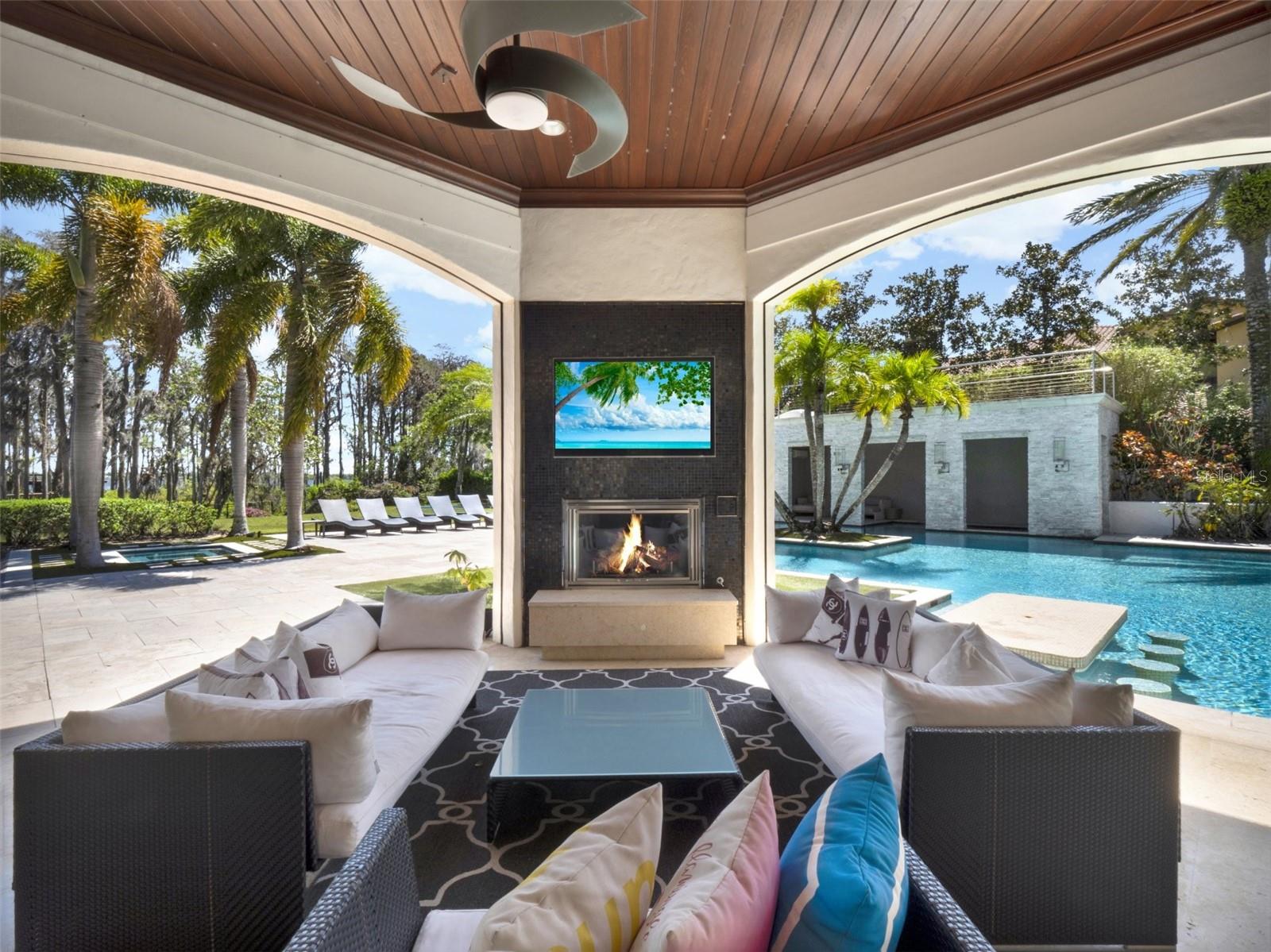KEENES POINTE - Residential