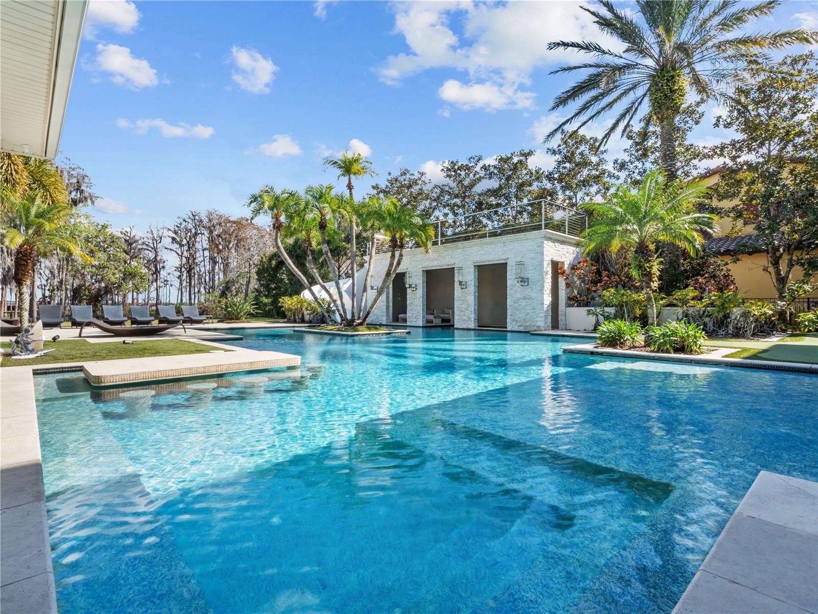 KEENES POINTE - Residential