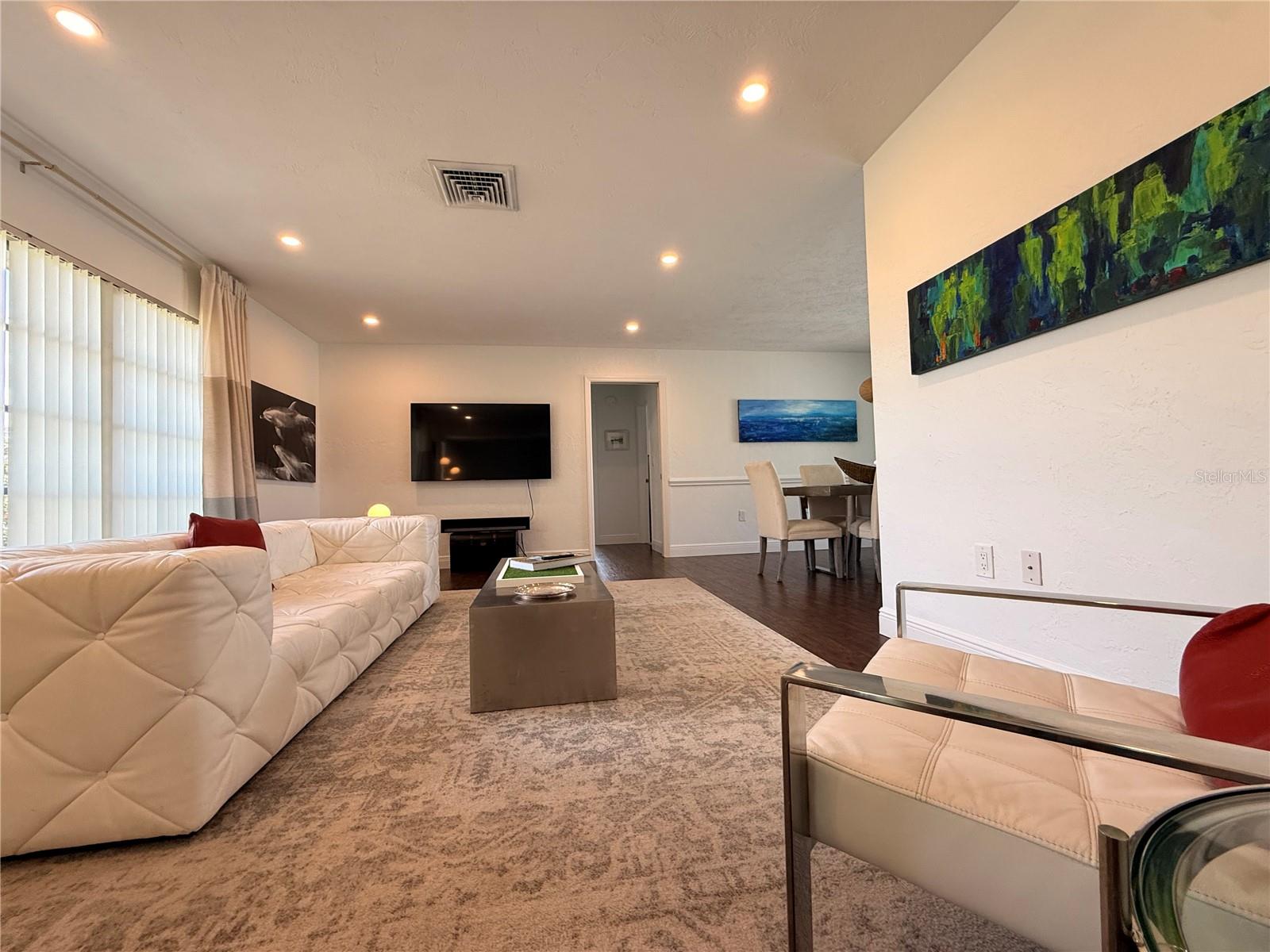 VENICE GARDENS - Residential